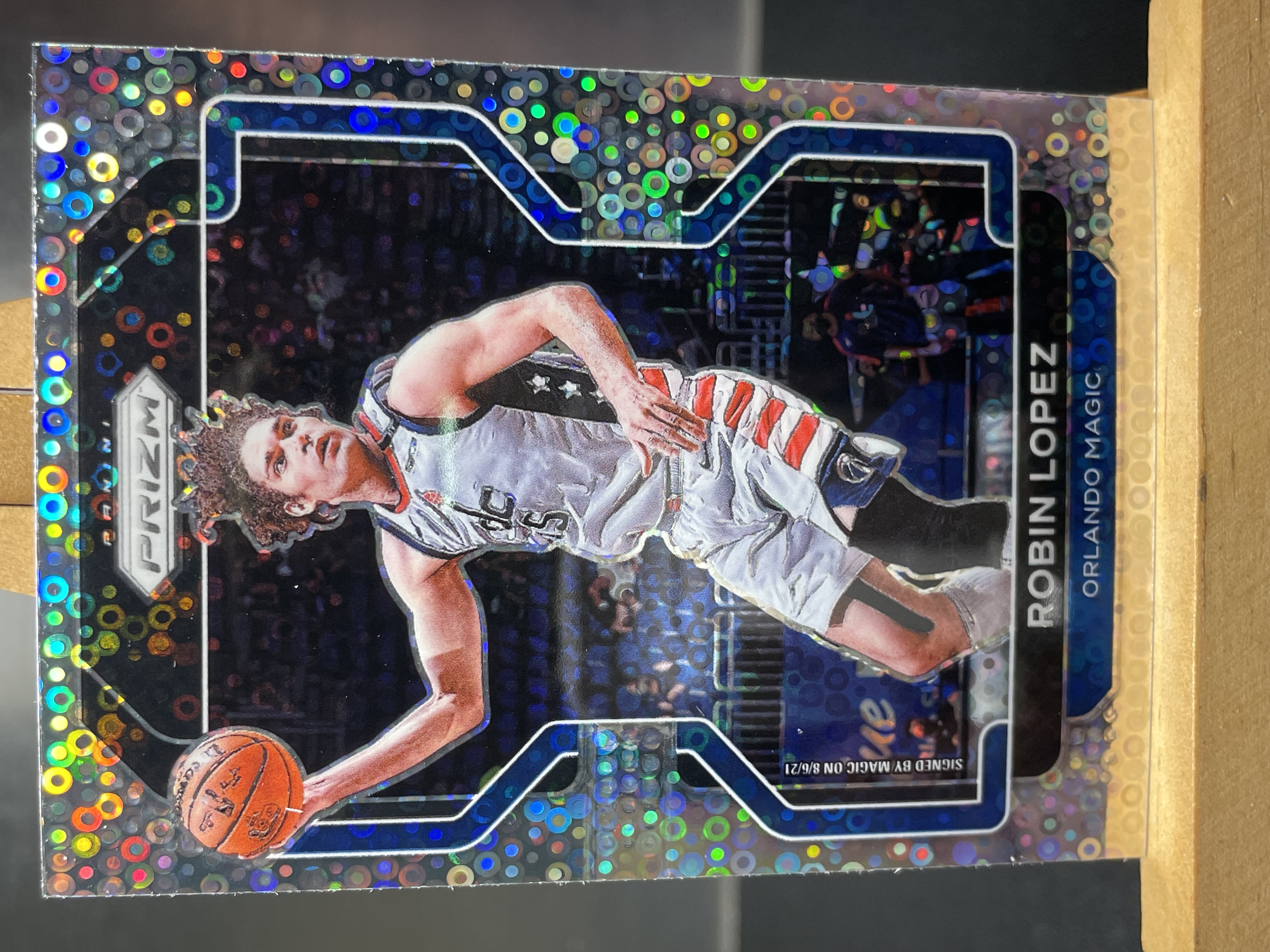 (S2) 2021-22 PANINI PRIZM 泡泡折 罗宾 洛佩斯 魔术  近期大热球星  收藏必备 卡品如图  ! ! !