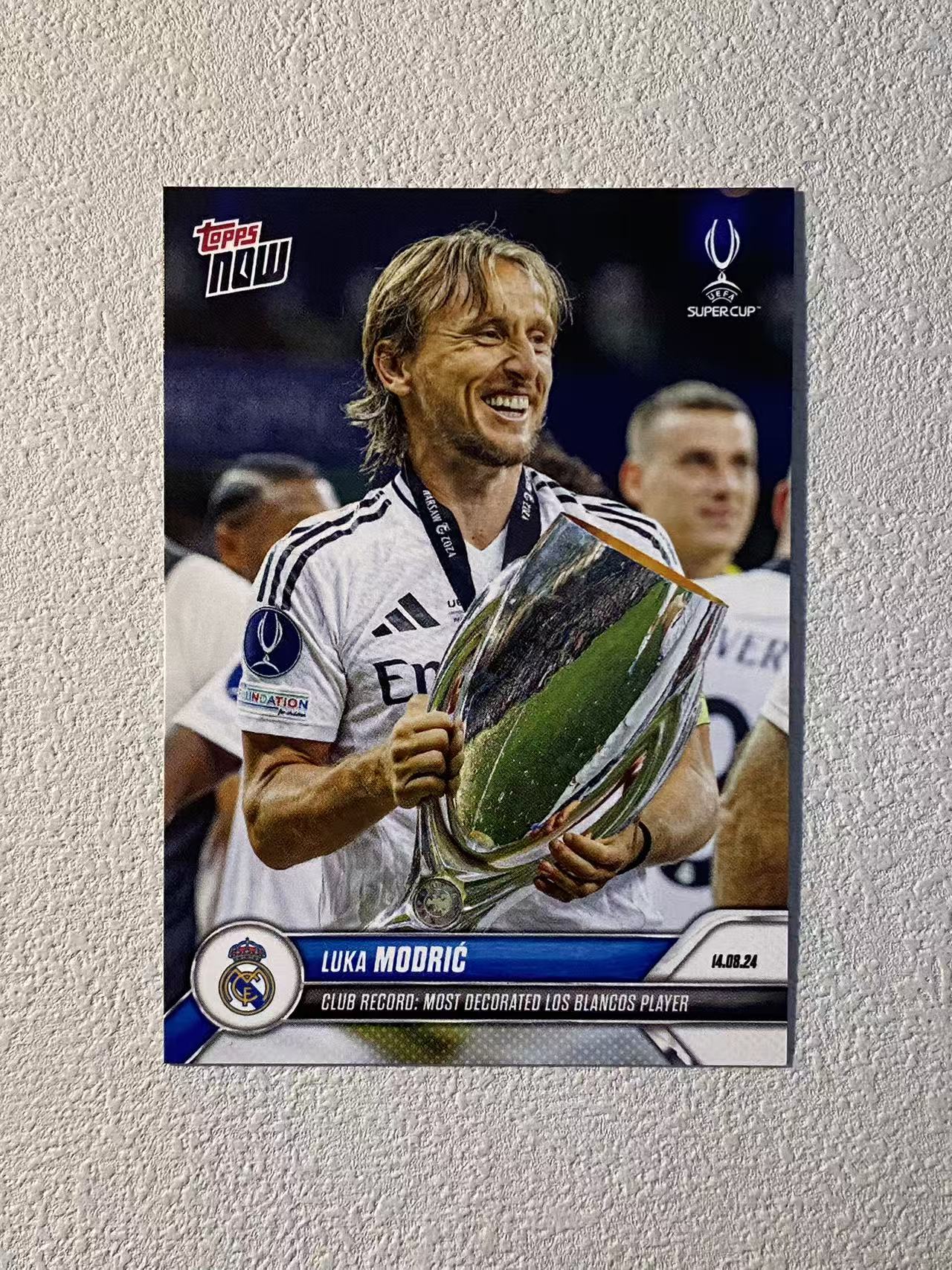 2024 Topps now Luka Modric 欧冠now 时刻 莫德里奇 魔笛 皇马 传奇 中场大师 2024欧洲超级杯 捧杯时刻 收藏必备