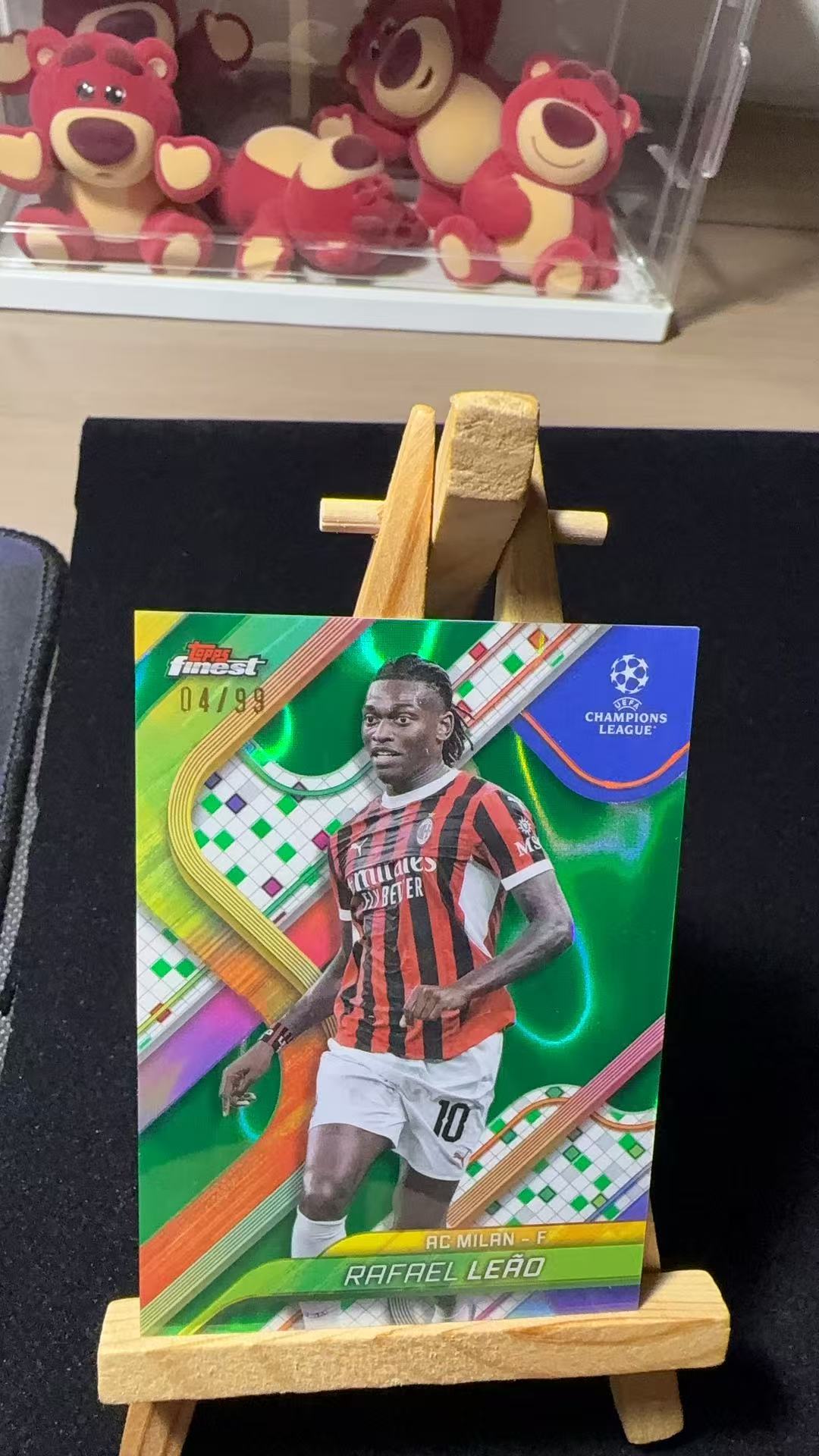 Carte Rafael Leao AC Milan 2024-25 Topps Finest – Auto Gold Refractor /50, Rookie