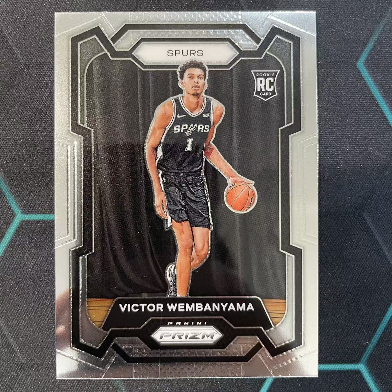 2023-24 Panini Prizm Victor Wembanyama RC 【阿福代卖】 维克托 文班亚马 马刺 新秀 状元秀 独角兽 盖帽王 新秀一阵 未来可期 收藏必备 (行行行)