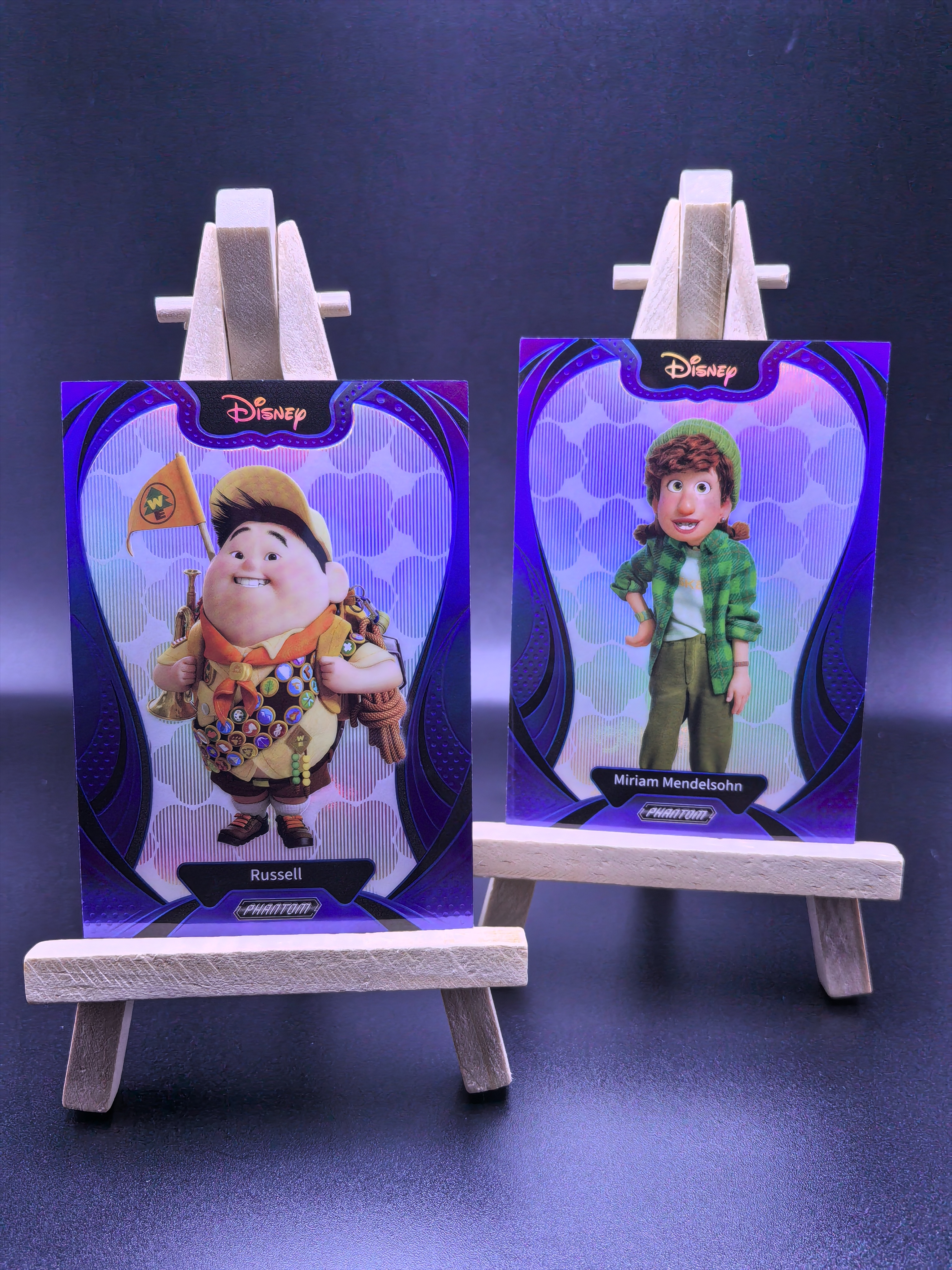 2025 Kakawow 卡卡沃 Phantom Disney 迪士尼 Russell 小罗 罗素 Mendelsohn 米莉娅姆 蓝折 蓝波纹折 限量175编 卡品如图(NGU)