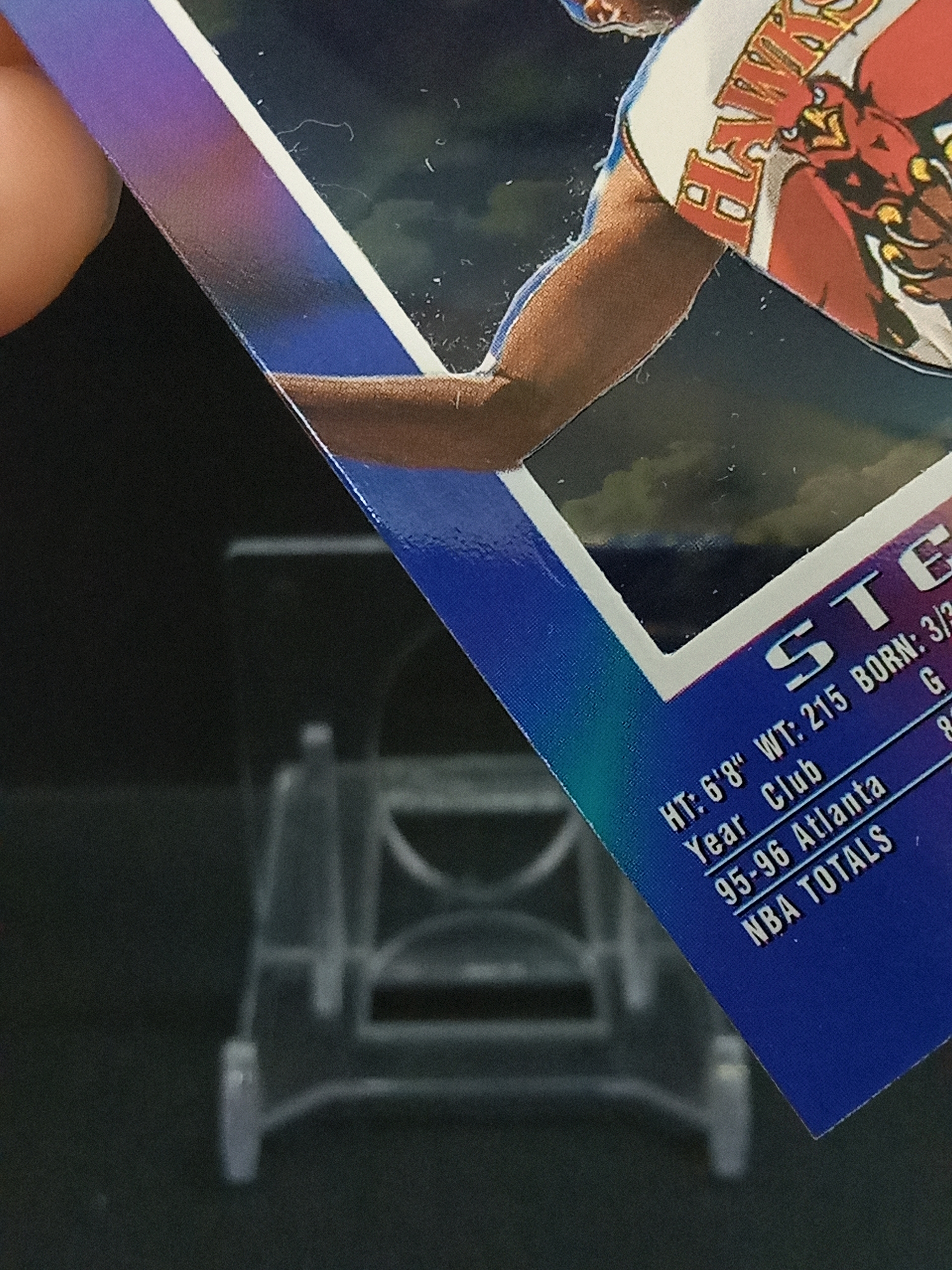 【DC拍卖】9.29小科比(微瑕)`1996-97 Skybox E-X2000 #3 Steve Smith 史蒂夫史密斯 亚特兰大老鹰 蓝彩渐变胶片折射老球星卡`
