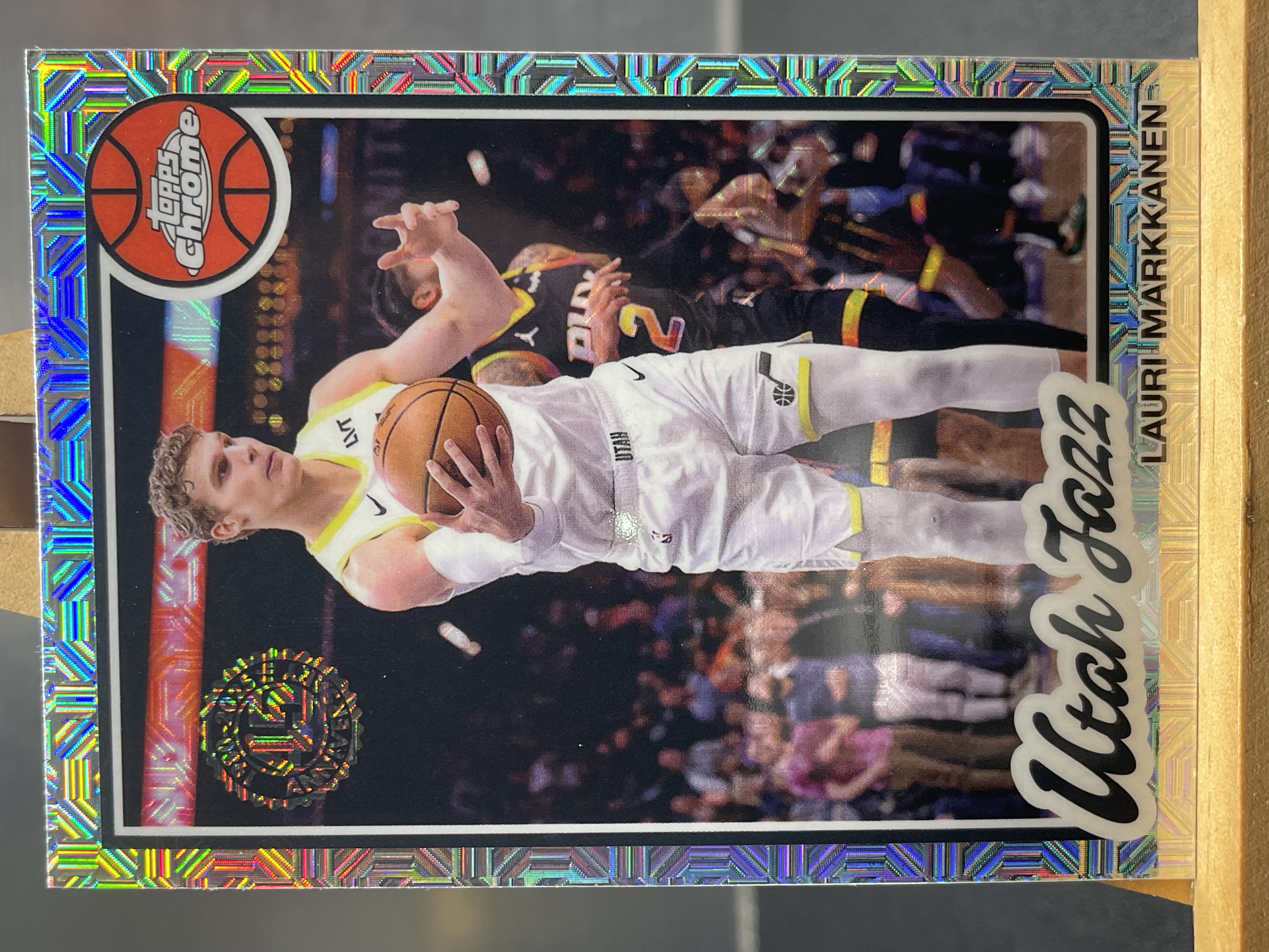 (C8) 2025 TOPPS 折射 劳里 马尔卡宁 爵士 近期大热球星 收藏必备 卡品如图 ! ! !