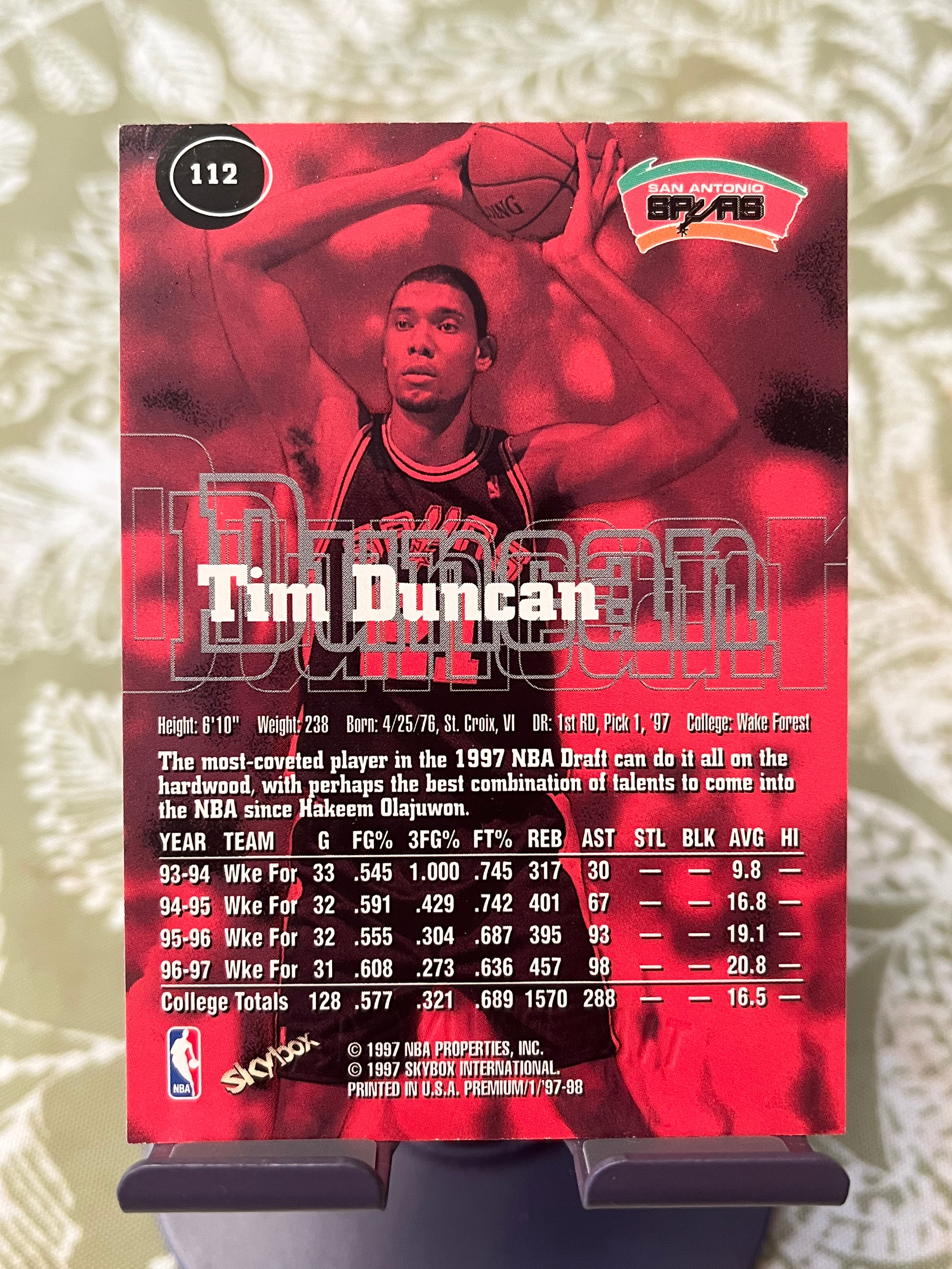 1997 SkyBox 老卡 老特 Tim Duncan 蒂姆 邓肯 石佛 马刺【新秀年 经典选图 经典设计 PREMIUM】【边角瑕疵如图 介意勿拍】#1212