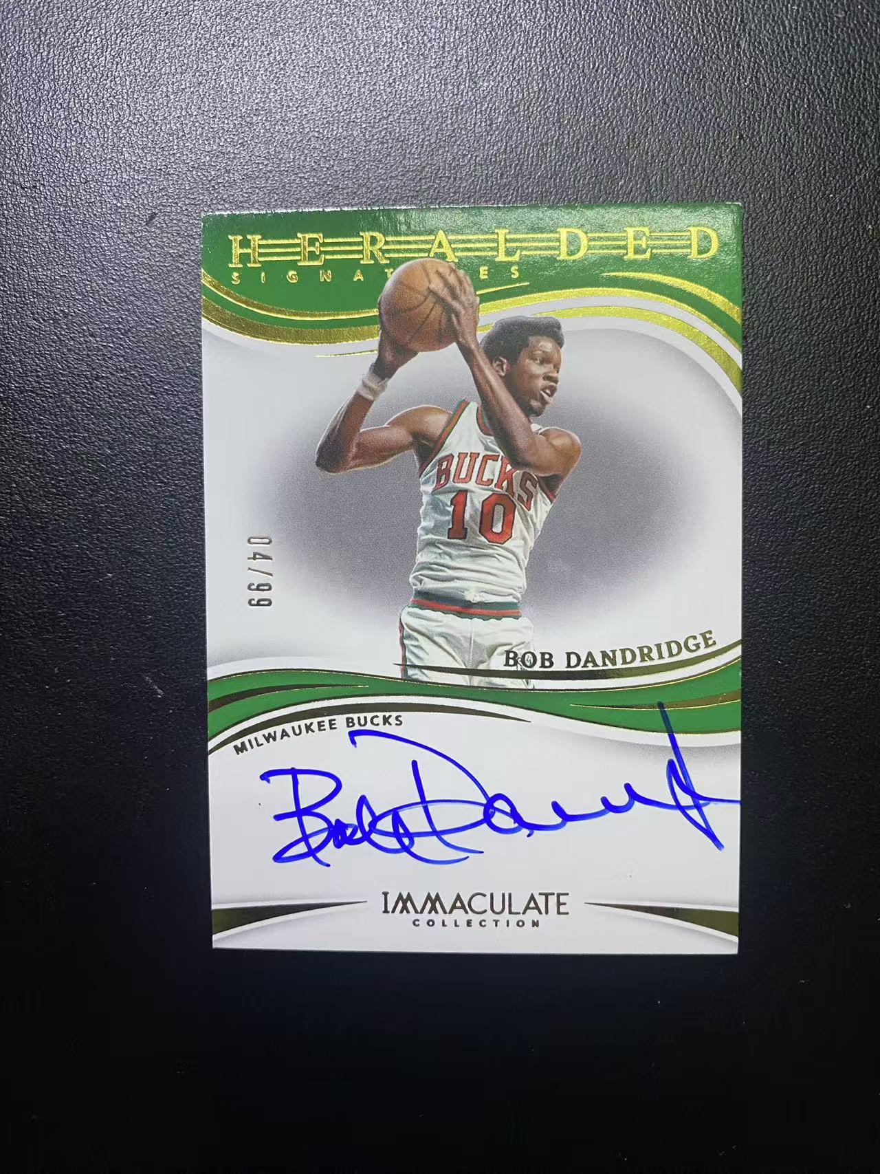 2023-24 Panini Immaculate Bob Dandridge 雄鹿 名宿 鲍勃 丹德里奇 签字 卡签 99编 卡品如图 值得收藏 梦老板