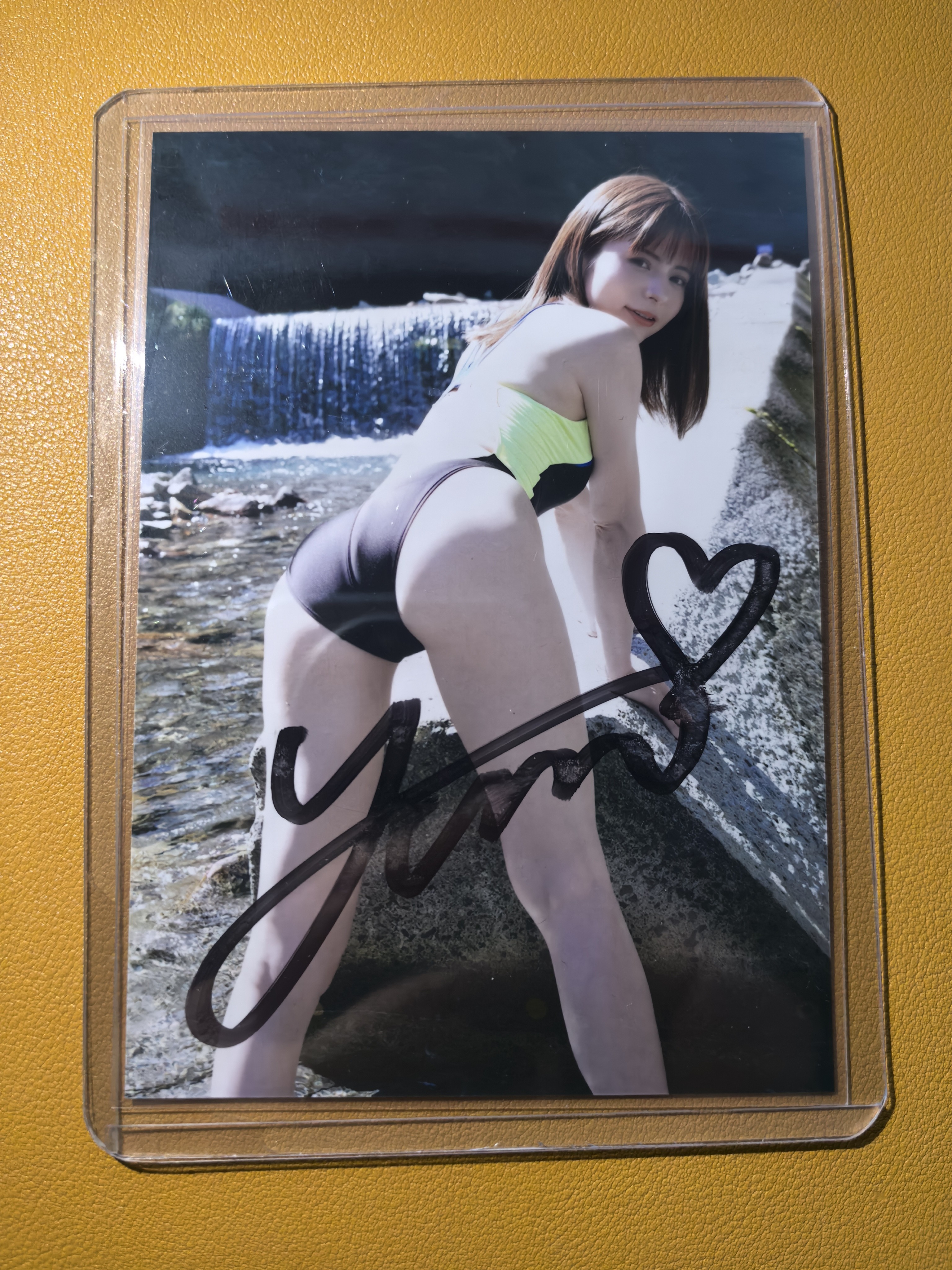 偶像艺人模特【日本代购】大张卡签完美签字 实卡超好看绝版稀有美女车模妹卡