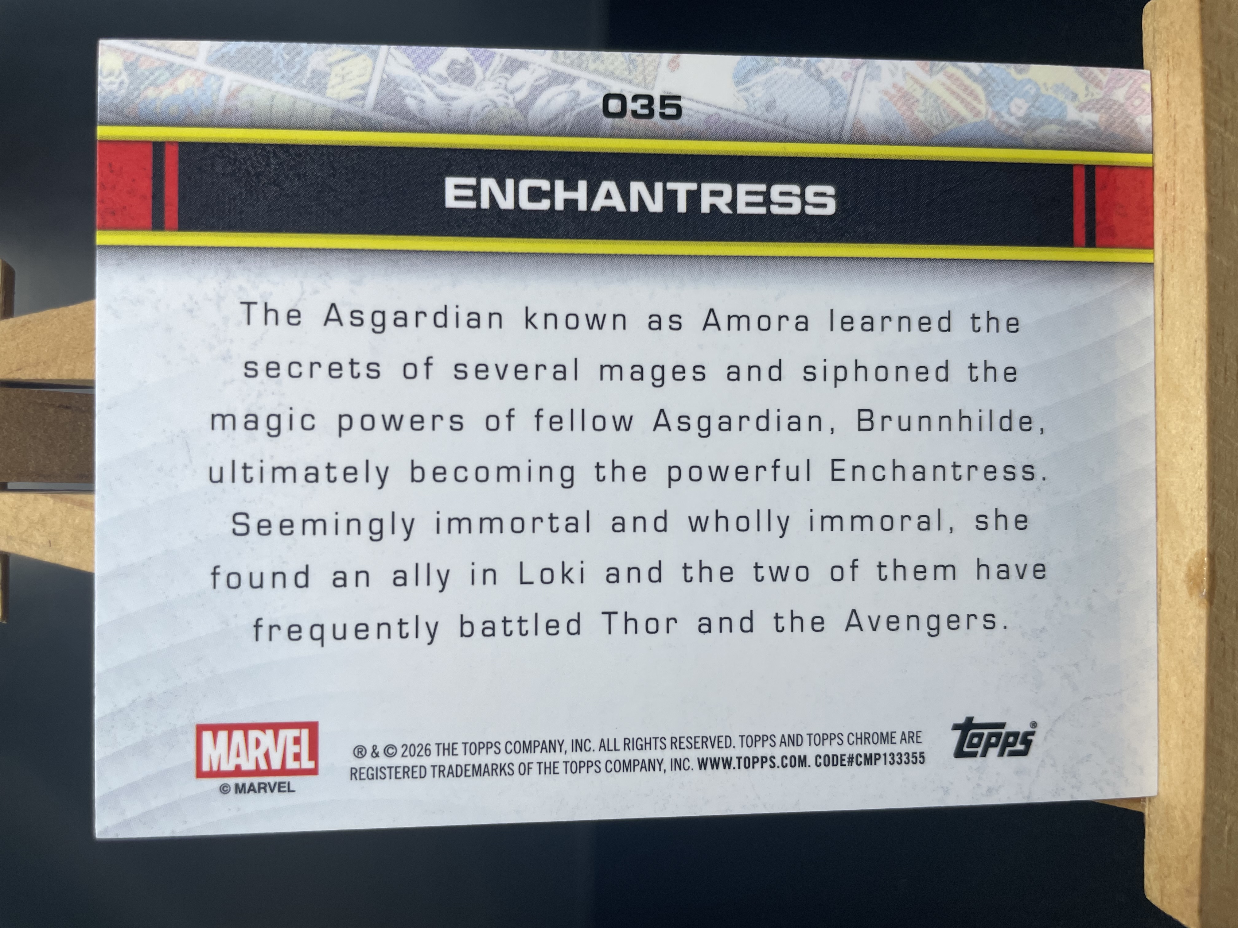 (B5)2026 TOPPS MARVEL 漫威 折射 魅惑魔女 实卡好看 收藏凑套必备 卡品如图 !!!