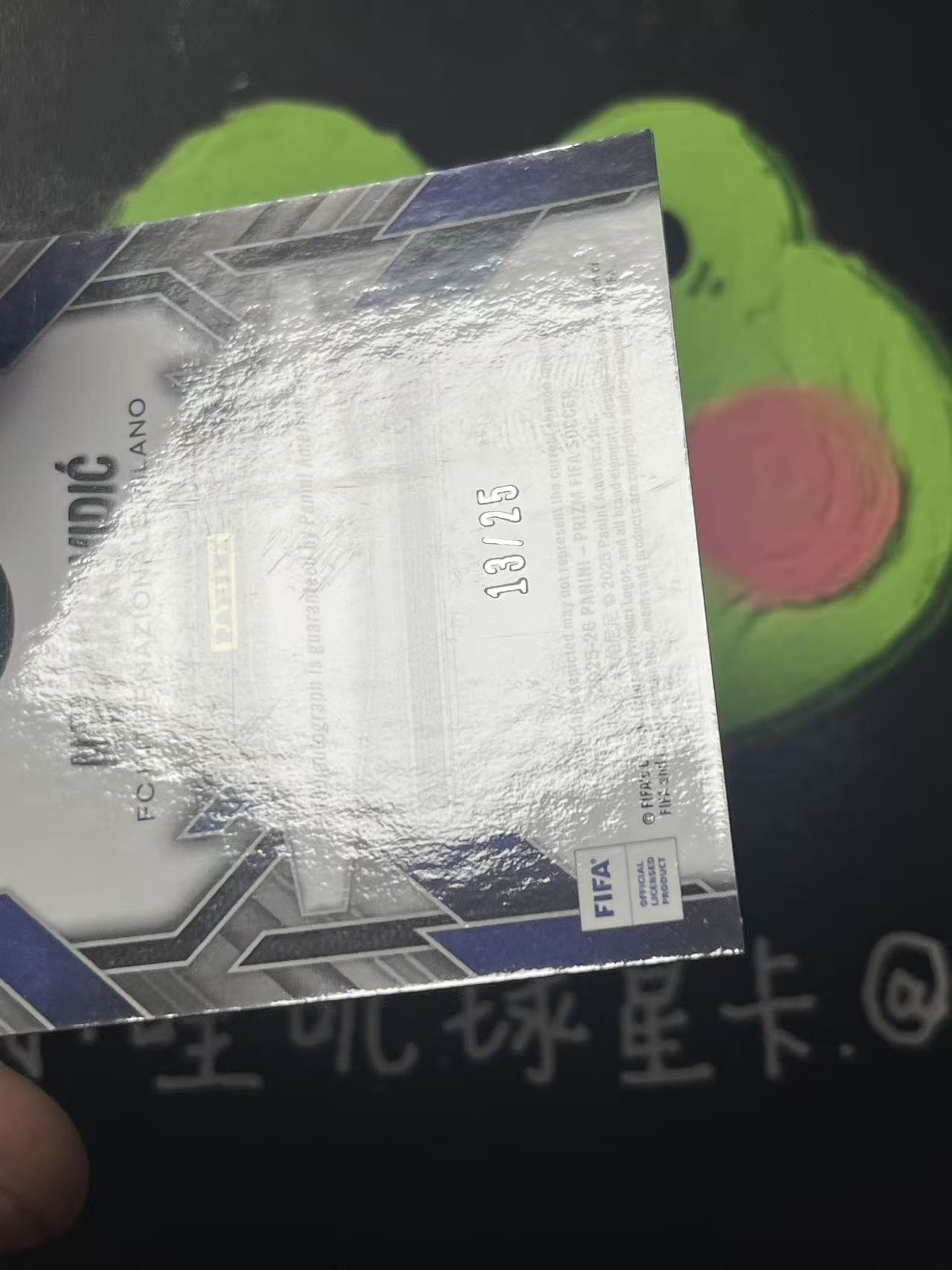 2025-26 Panini Prizm Nemanja Vidic FIFAPRIZM 国际米兰 维迪奇 25编 签字 橙折 微瑕如图【ZYP代拍】叽B