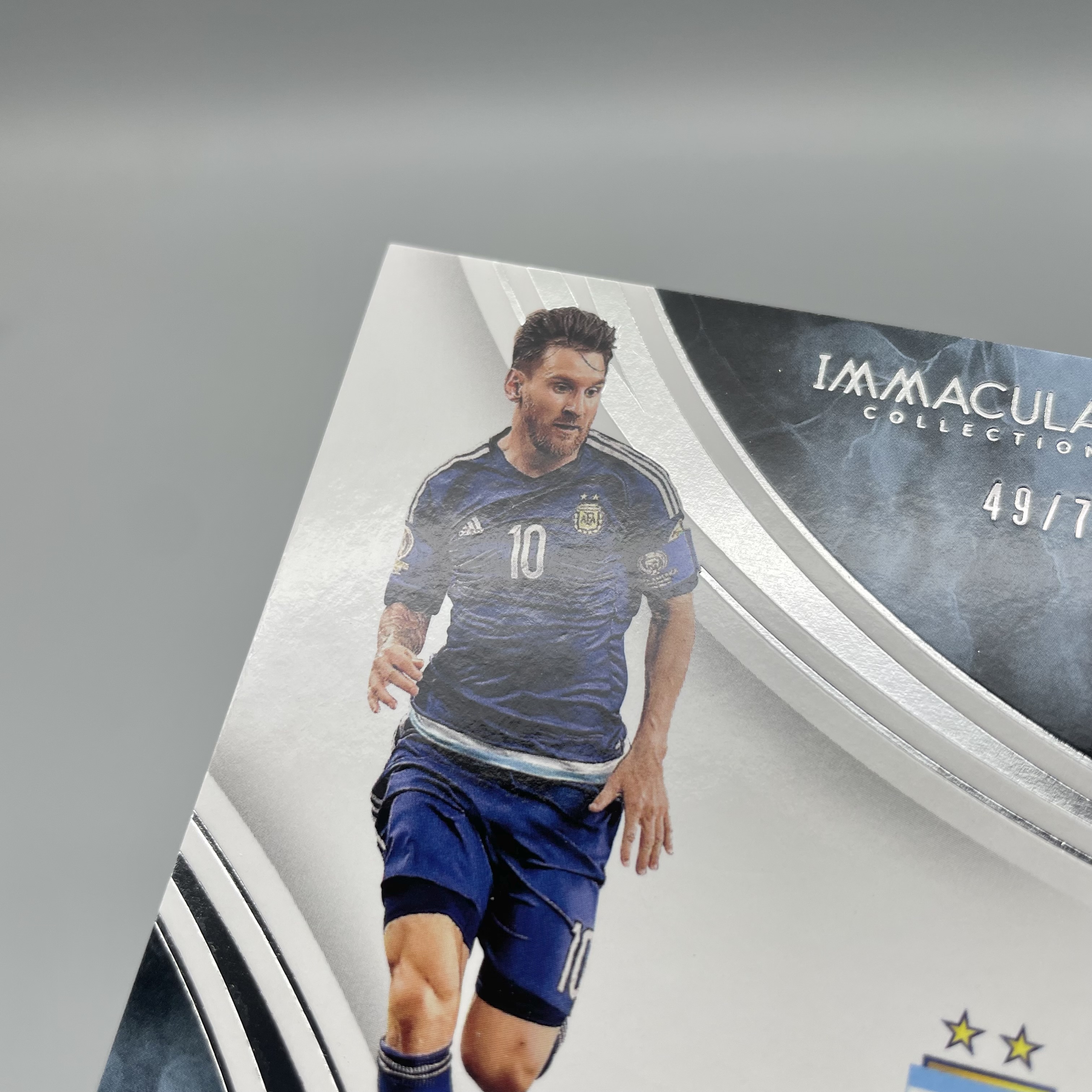 【越秀山CGTA】2017 Panini Immaculate Lionel Messi 阿根廷 梅西 49/75编 银折base 轻痕如图 迈阿密国际 巴萨 巴黎 YXS2422086