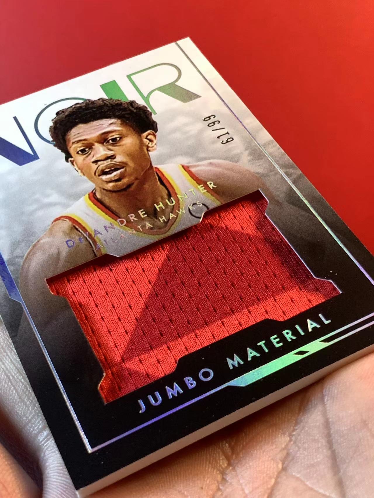 (詹叔代拍) 2021-22 2panini noir deandre hunter 诺尔 老鹰 德章泰 亨特 闪版 球衣 物料 大窗 61/99编 顺丰寄付 泰山