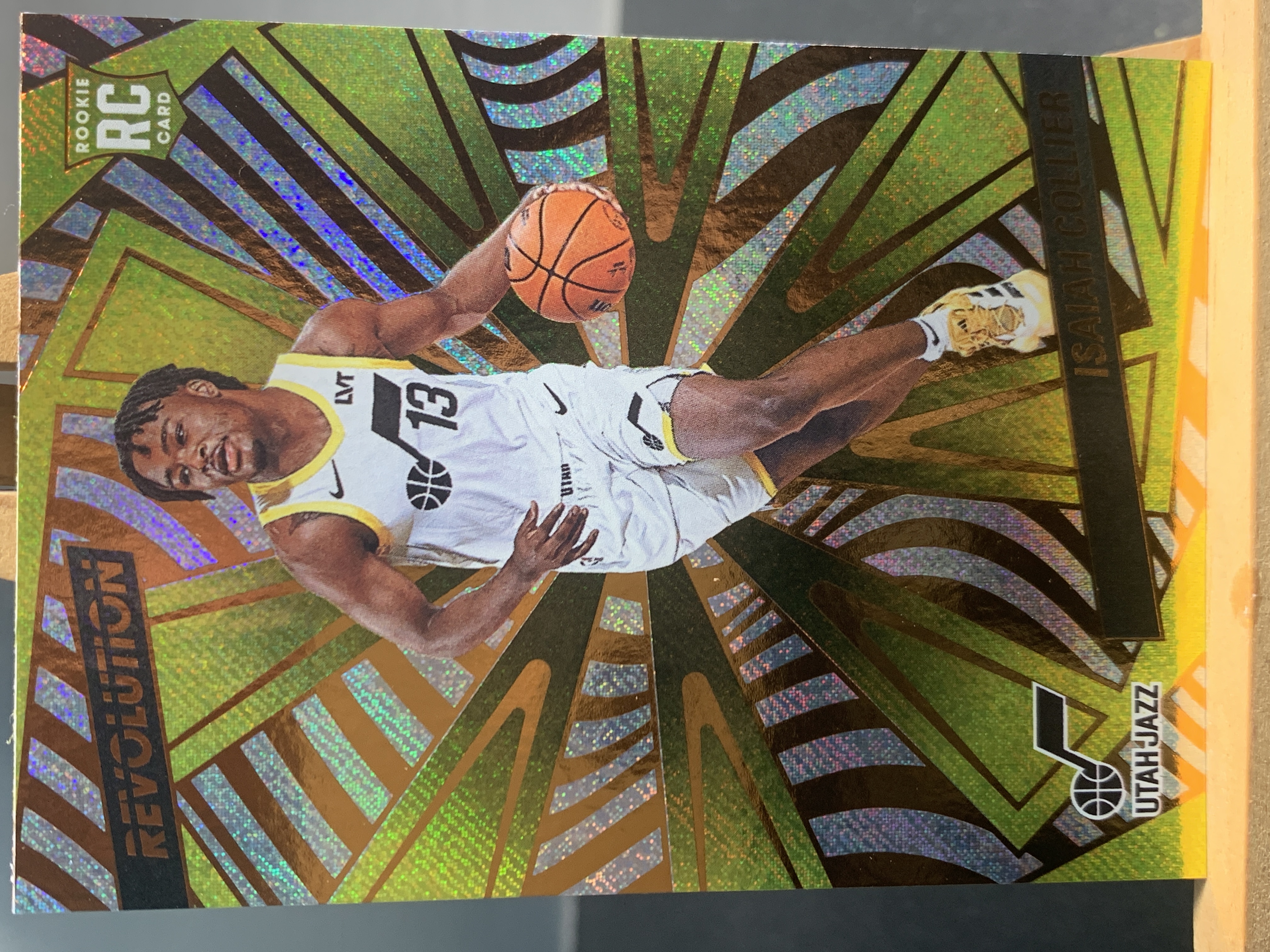 (A3) 2024-25 PANINI 革命系列 折射 新秀RC 以赛亚 科利尔 爵士  近期大热球星  收藏凑套必备 卡品如图 ！！！