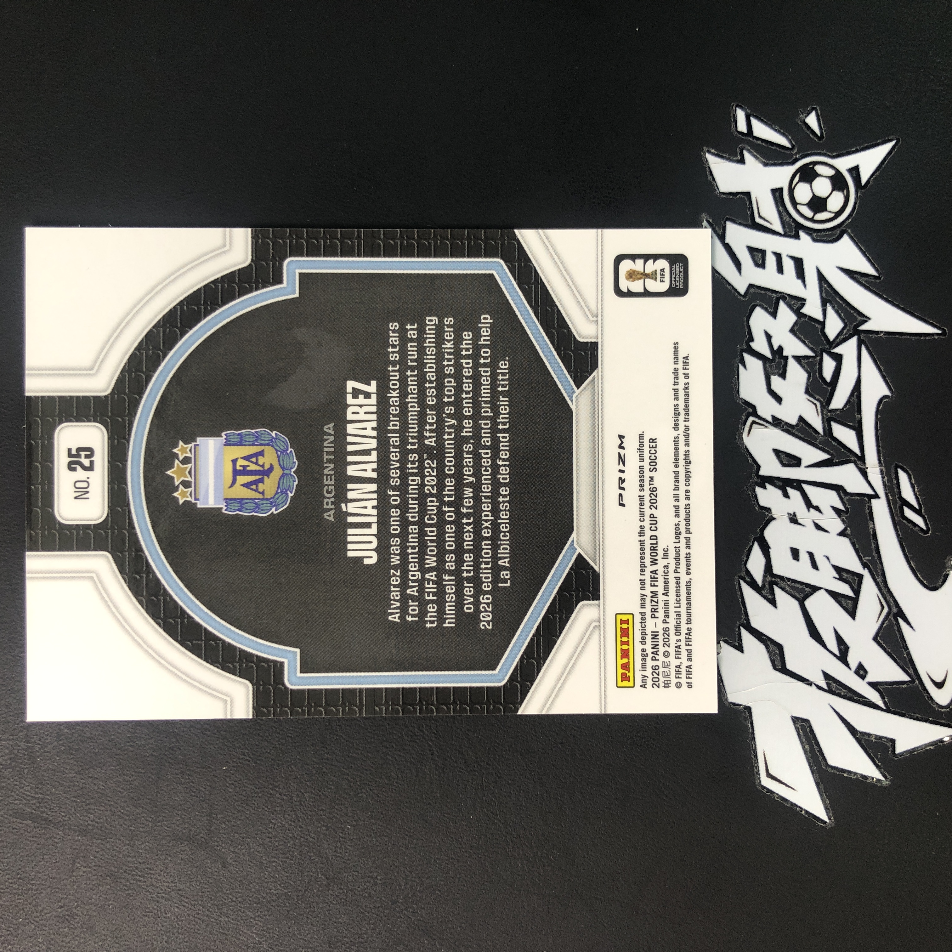 【拔脚代卖】2026 Panini Prizm world cup世界杯 Julian Alvarez 阿尔瓦雷斯 阿根廷 曼城 马竞 小蜘蛛 PRIDE 国家荣耀特卡大比例 SSP 特卡 银折收藏必备 瑕疵如图|拔脚小杰DI6
