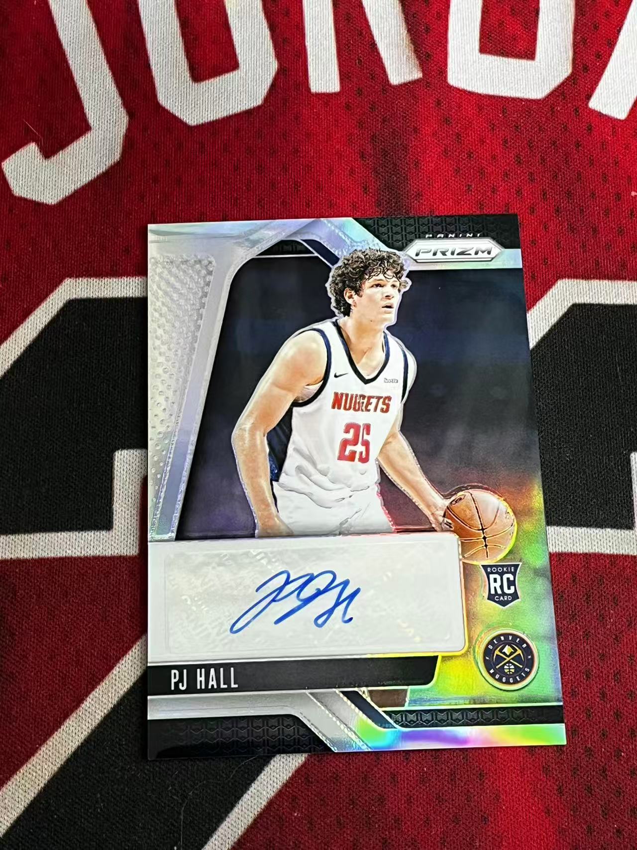 【接寄拍费率低至5%含卡淘手续费】2024-25 PANINI PRIZM PZ系列 掘金 新秀RC PJ霍尔 签字卡 正新秀签字卡 银折 折射 专收凑套必备【烂臭嘴拍卖】