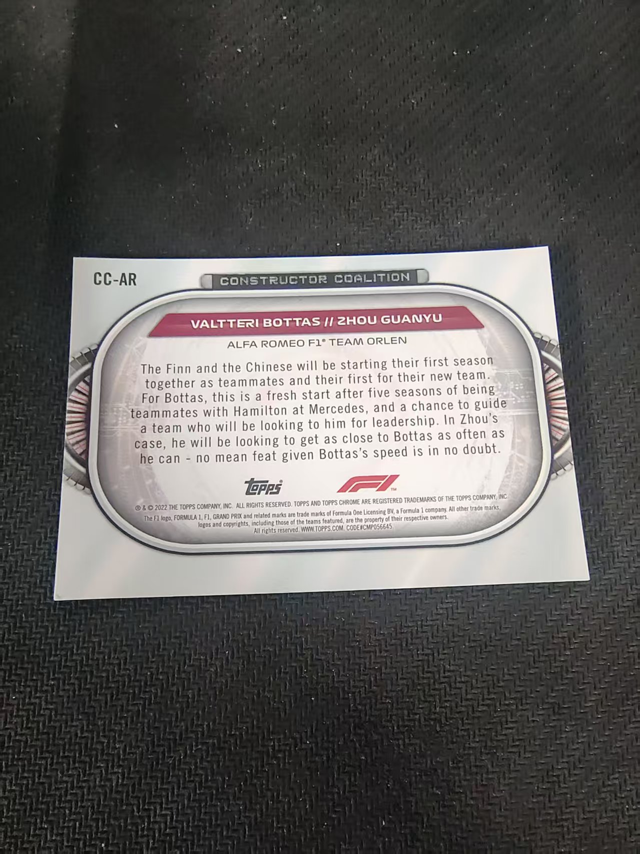 【汽水拍卖】2022 Topps Chrome F1 Valtteri Bottas 瓦尔特里 博塔斯 Guanyu Zhou 周冠宇 双人特卡 银折 划痕 边角瑕疵 #AR