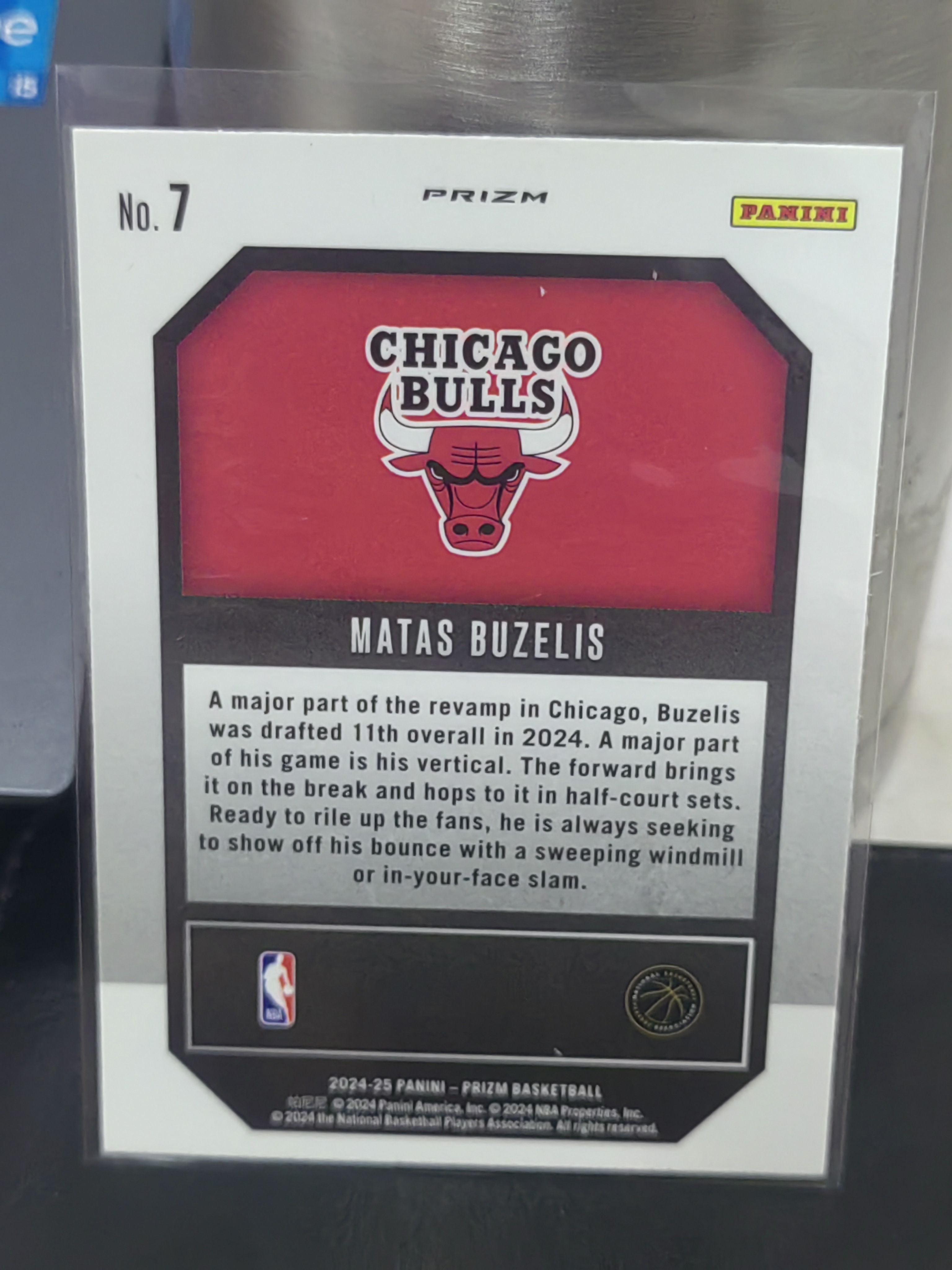 2024-25 Panini Prizm Matas Buzelis RC PZ 新秀 马塔斯布泽利斯 公牛 银折 Emergent 新锐 篮 白边白角 不保卡品 卡品如图
