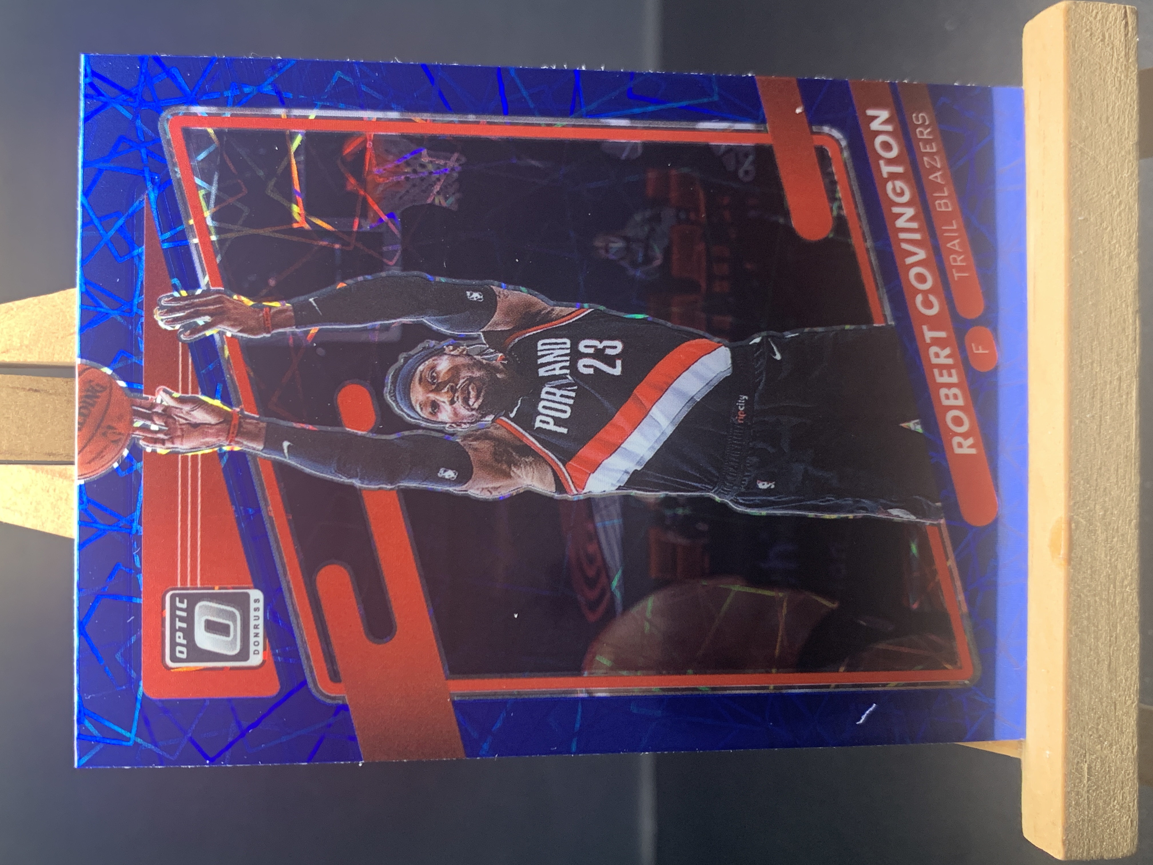 (K9) 2021-22 PANINI OPTIC 蓝镭射  罗伯特 科温顿 开拓者  近期大热球星  收藏必备 卡品如图  ! ! !