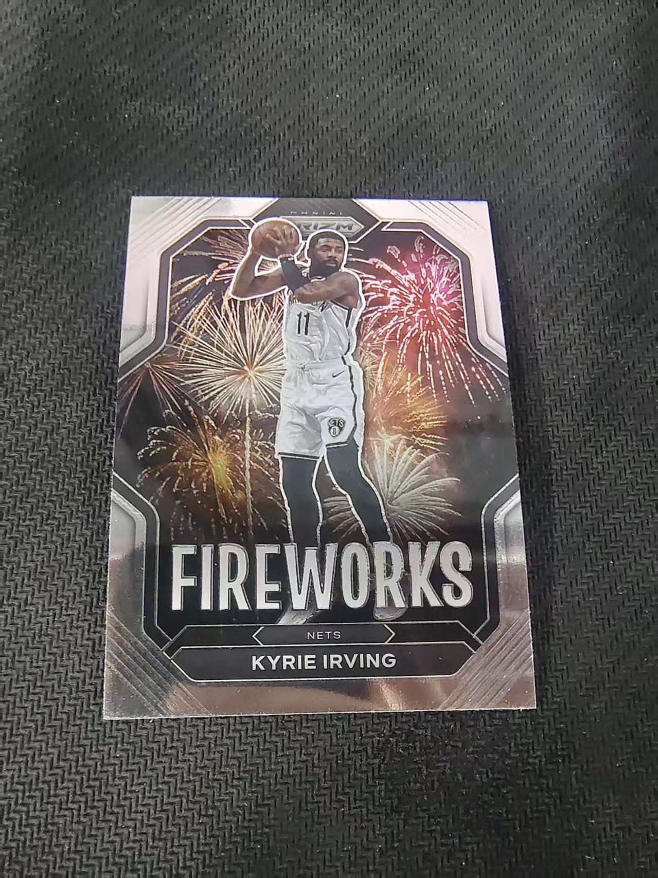 【可合并,不累计】2022-23 Panini Prizm Kyrie Irving 凯里 欧文 独行侠 篮网 烟花特卡 PZ 划痕 边角微瑕 介意勿拍 #2