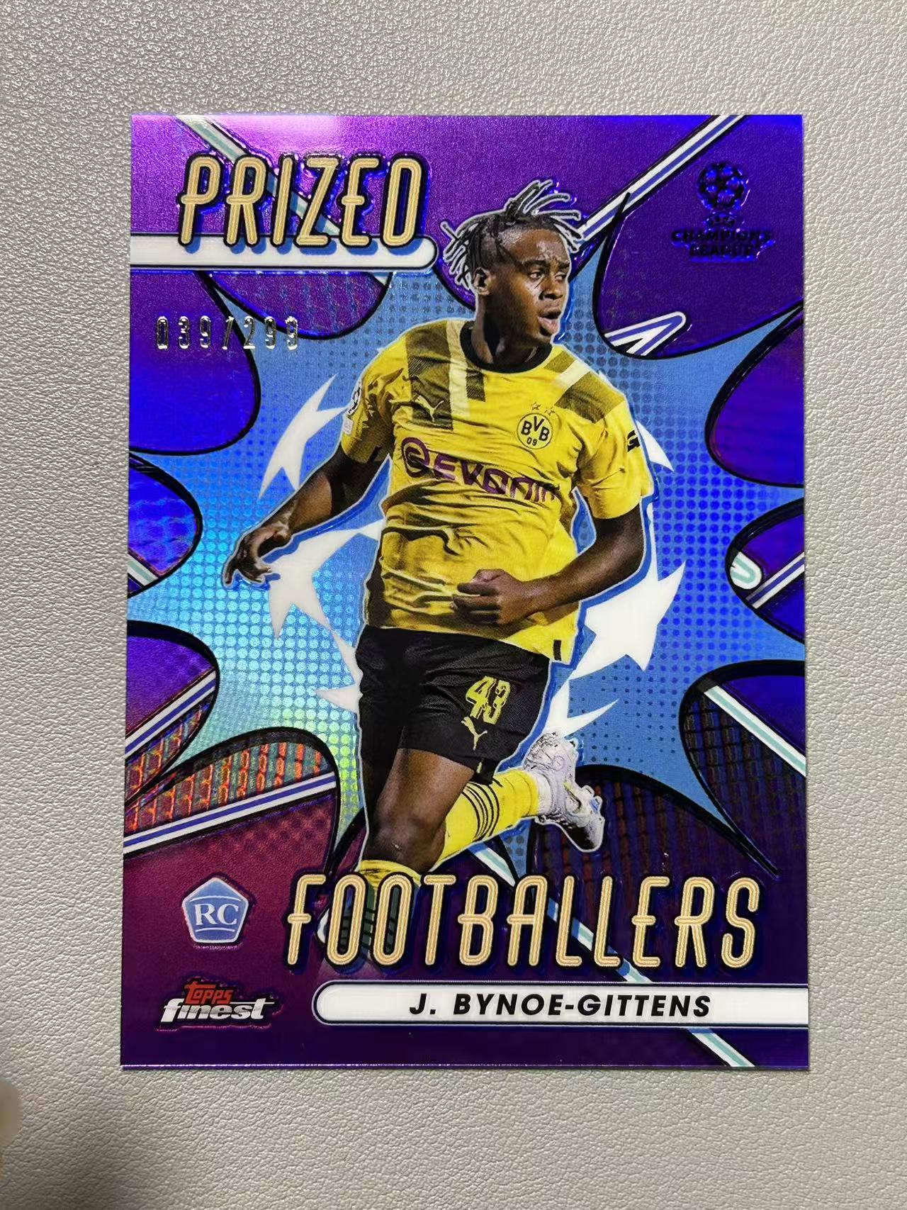 【阿泽代卖】2023 Topps Finest J Bynoe-Gittens 欧战 多特蒙德 新秀 RC 吉滕斯 /299编 折射 紫折 Prized 带编 选图巨帅 卡品如图 介意勿拍