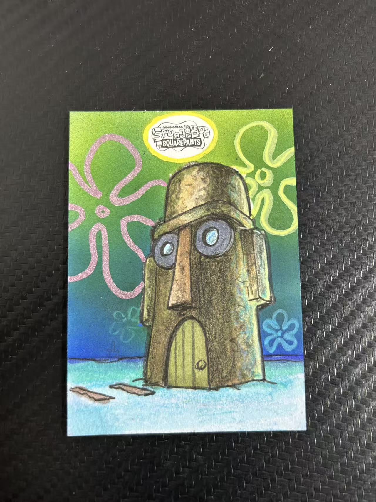 2025 Topps High Topps SpongeBob SquarePants 【灯灯拍卡】25周年纪念 复活岛人像屋 画师 手绘 章鱼哥的家 签字 卡签 1/1 一编一 稀有 【CLOWN】