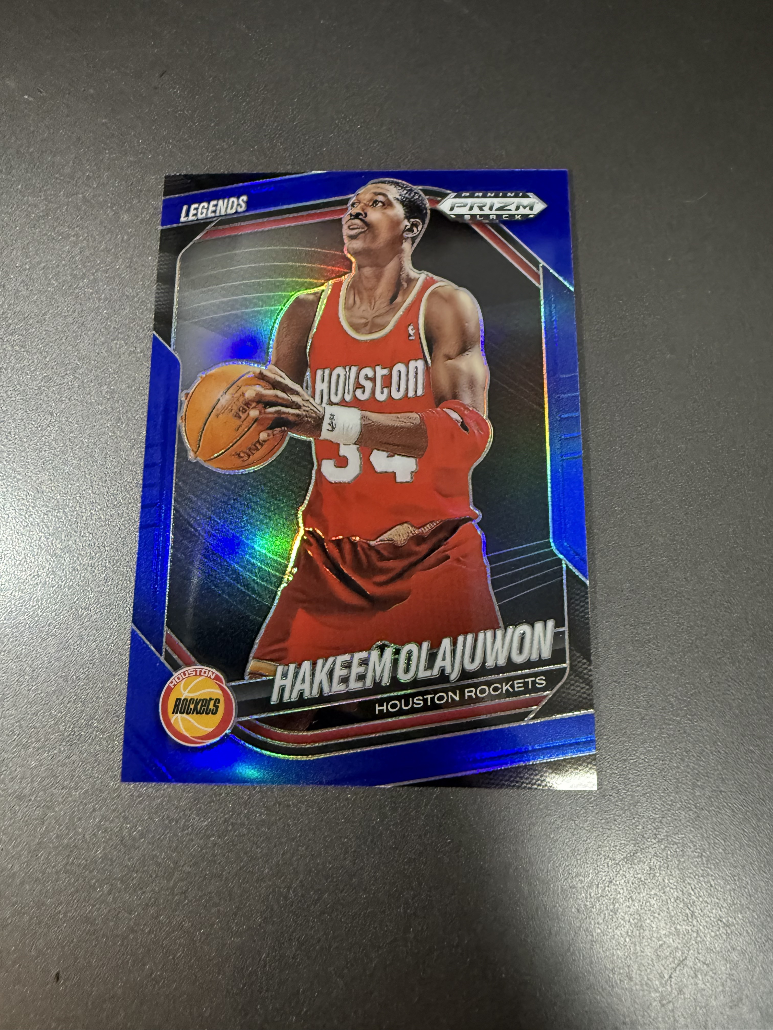 2024-25 Panini Prizm Hakeem Olajuwon 奥拉朱旺 蓝折 199编 MM