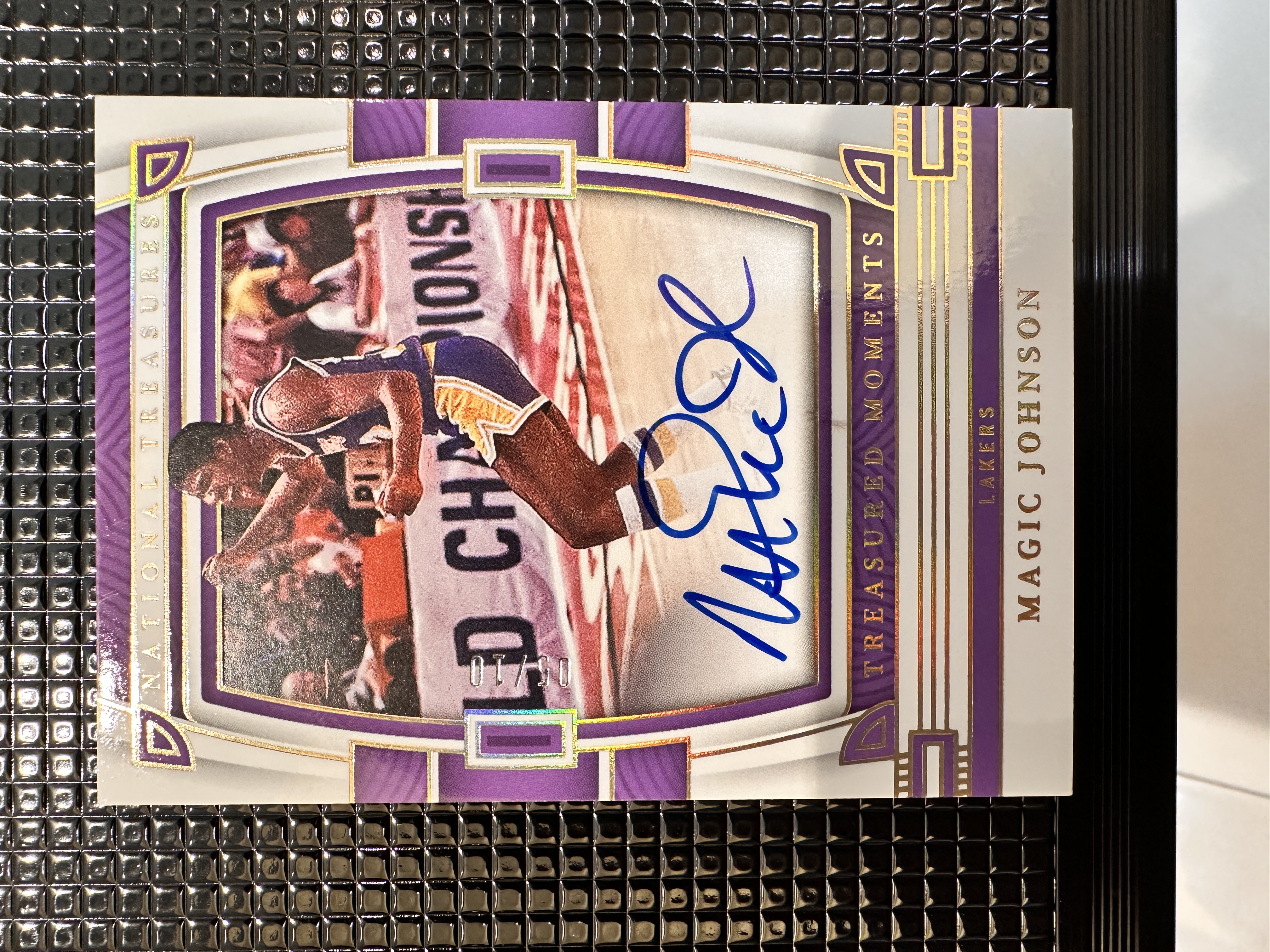 2022-23 Panini National Treasures Magic Johnson 魔术师约翰逊 国宝 10编 低编 签字 卡签 金平行 湖人 卡品如图 1BL6/11.9