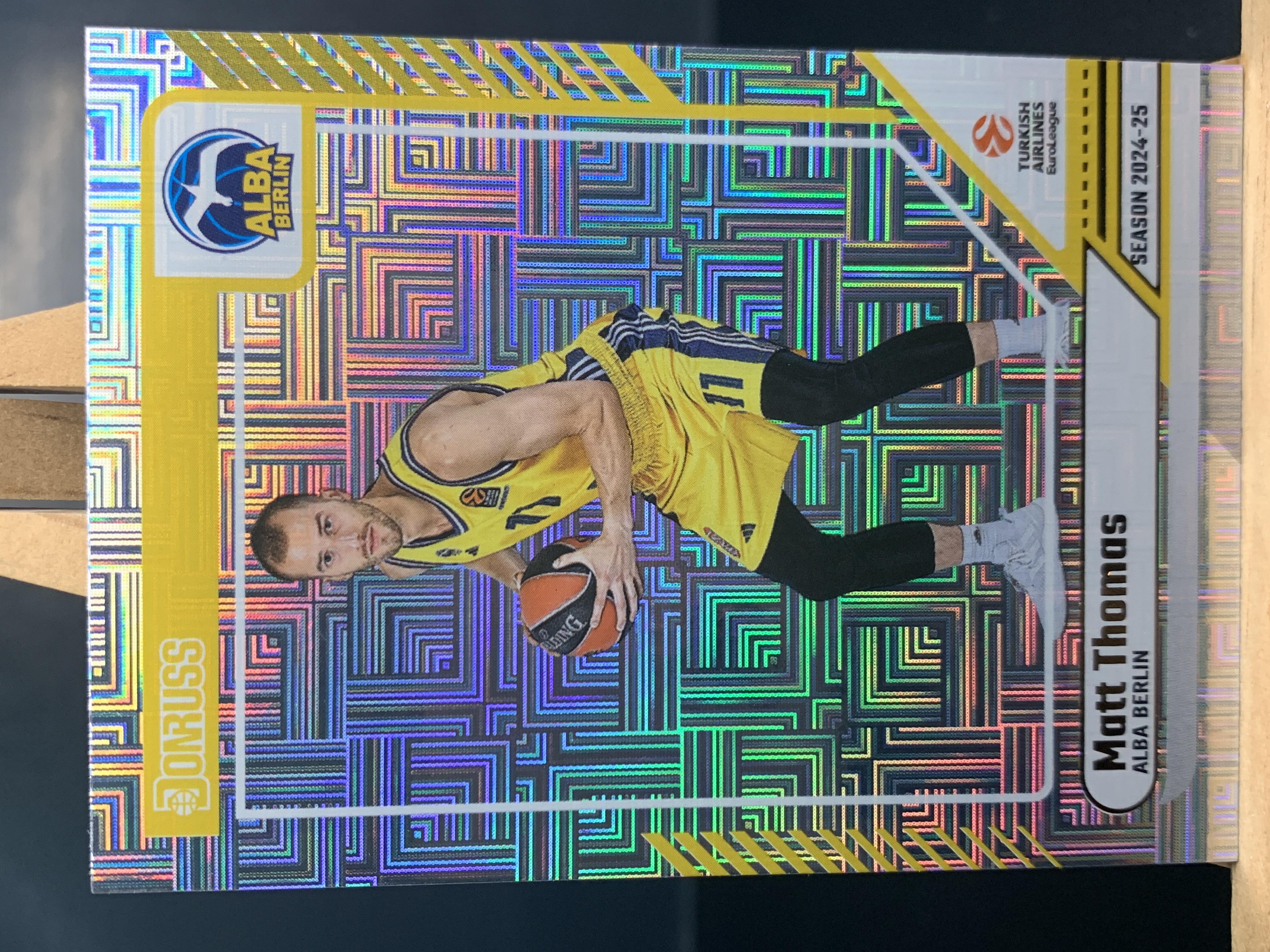 (A6) 2024-25 PANINI 杜蕾斯系列  欧洲联赛 迷宫折 马特 托马斯 实卡好看 收藏凑套必备卡品如图！！！