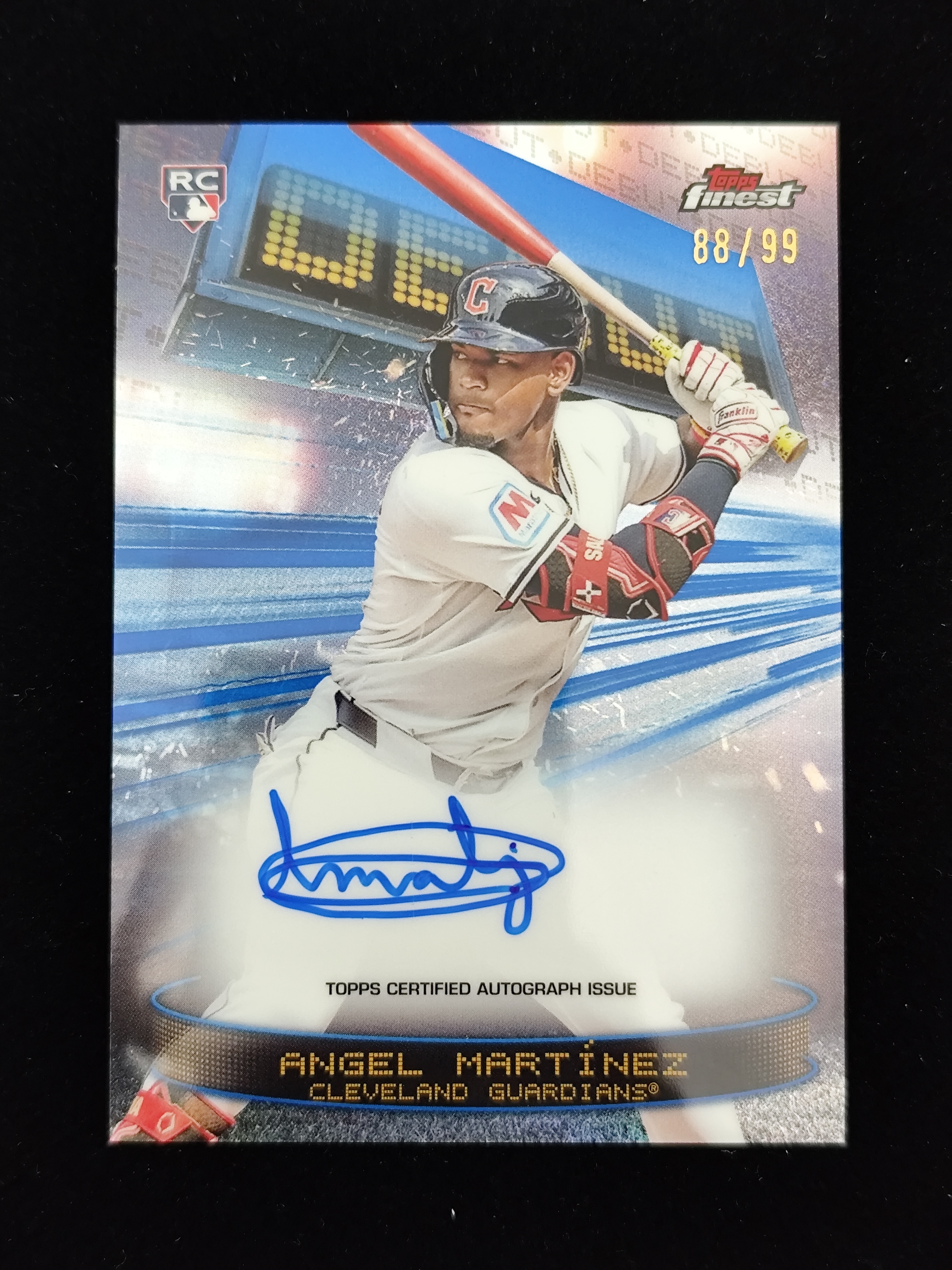 【口袋卡牌】2025 Topps Finest Angel Martinez RC 安吉尔 马丁内斯 新秀 MLB 卡签 签字 蓝折 折射 99编 DEBUT特卡 卡品如图 收藏必备 46 VVWW