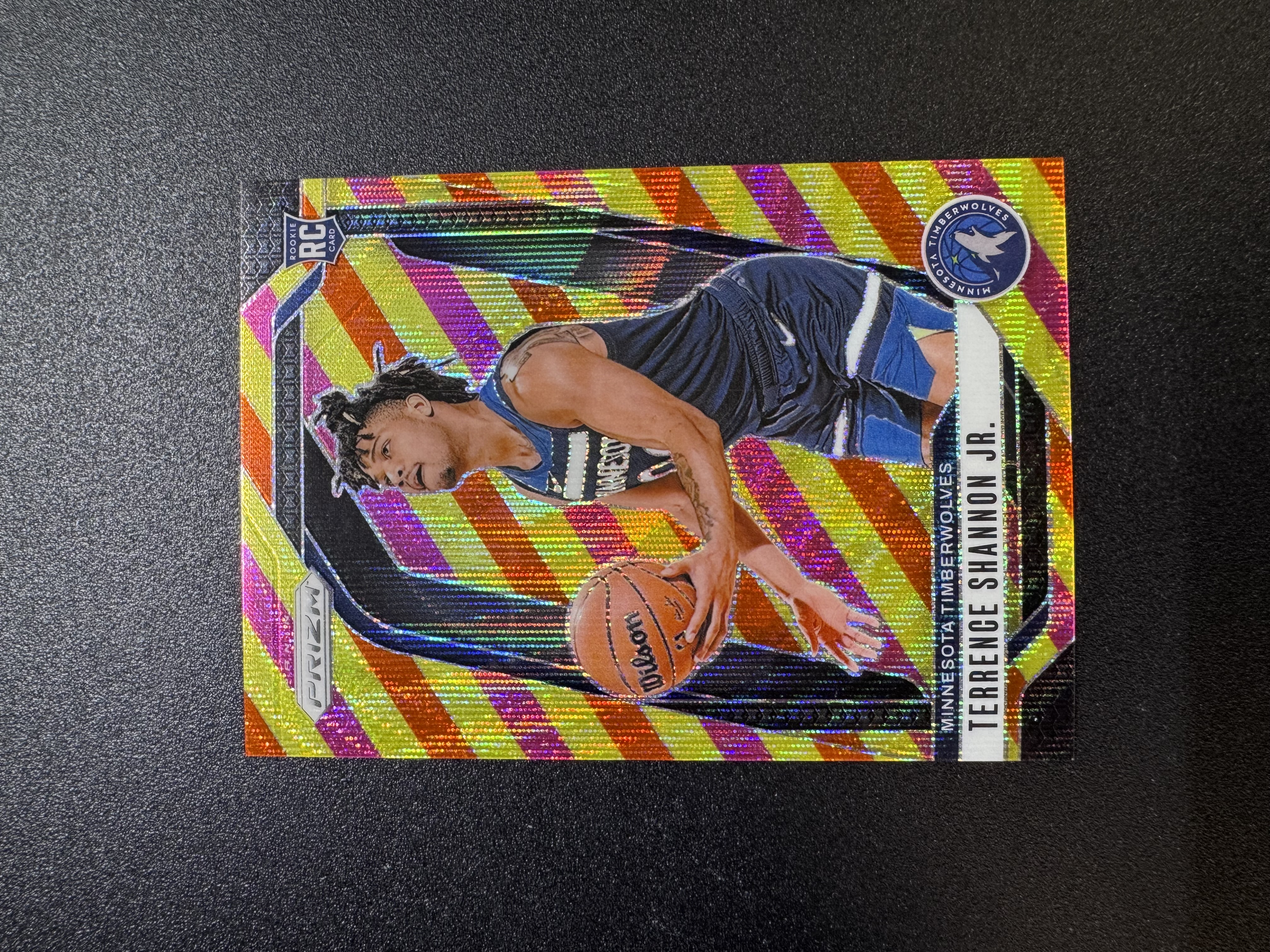 2024-25 Panini Prizm Terrence Shannon Jr RC 小泰伦斯 香农 新秀 RC PZ 54/88编 三色波纹折 卡品如图