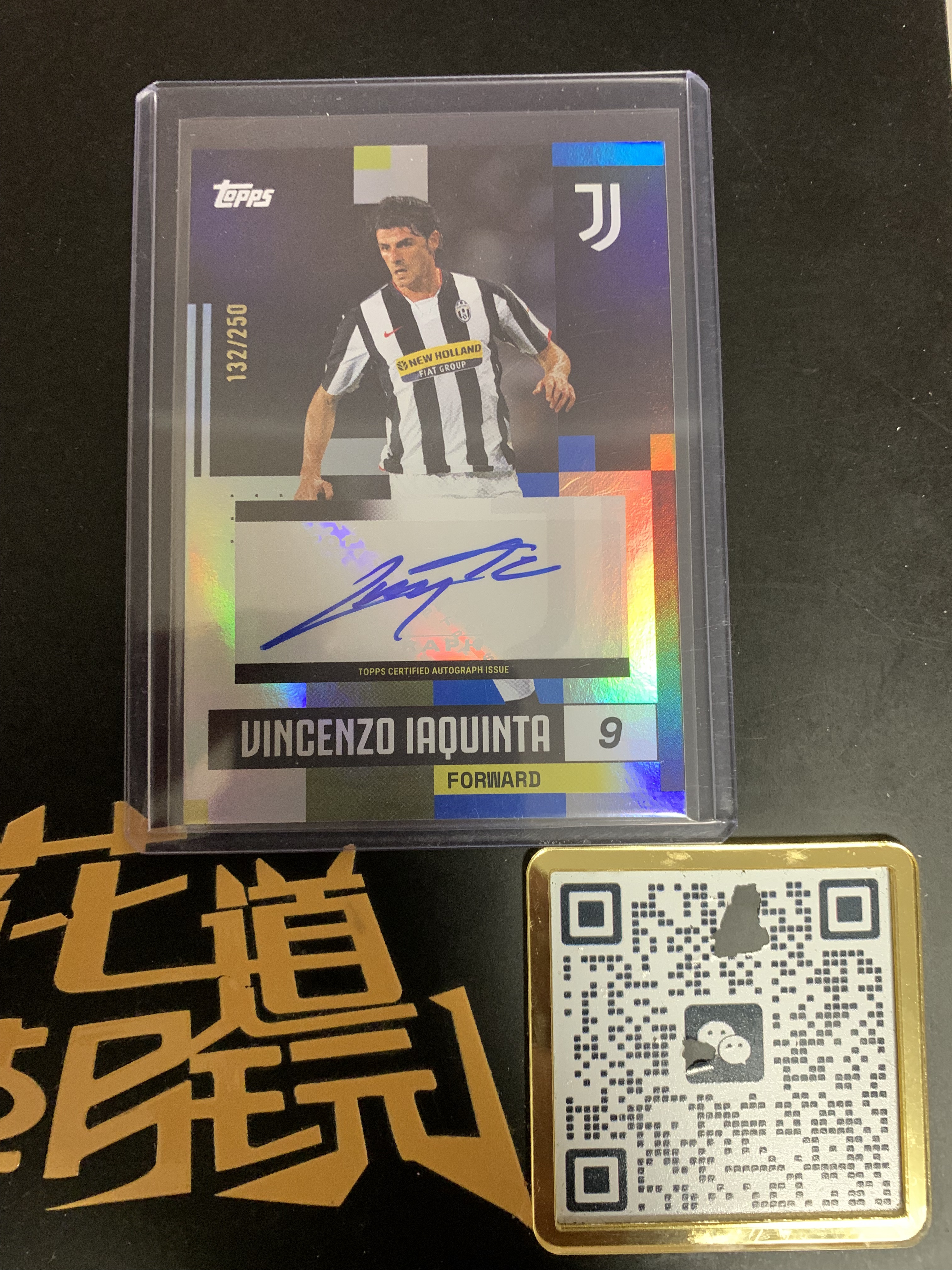 2024-25 Topps team set iaquinta 尤文队盒系列 尤文 意大利 传奇名宿 中锋 亚昆塔 132/250编 签字 瑕疵如图 只合并当日订单介意勿拍【金叔代拍白糖】