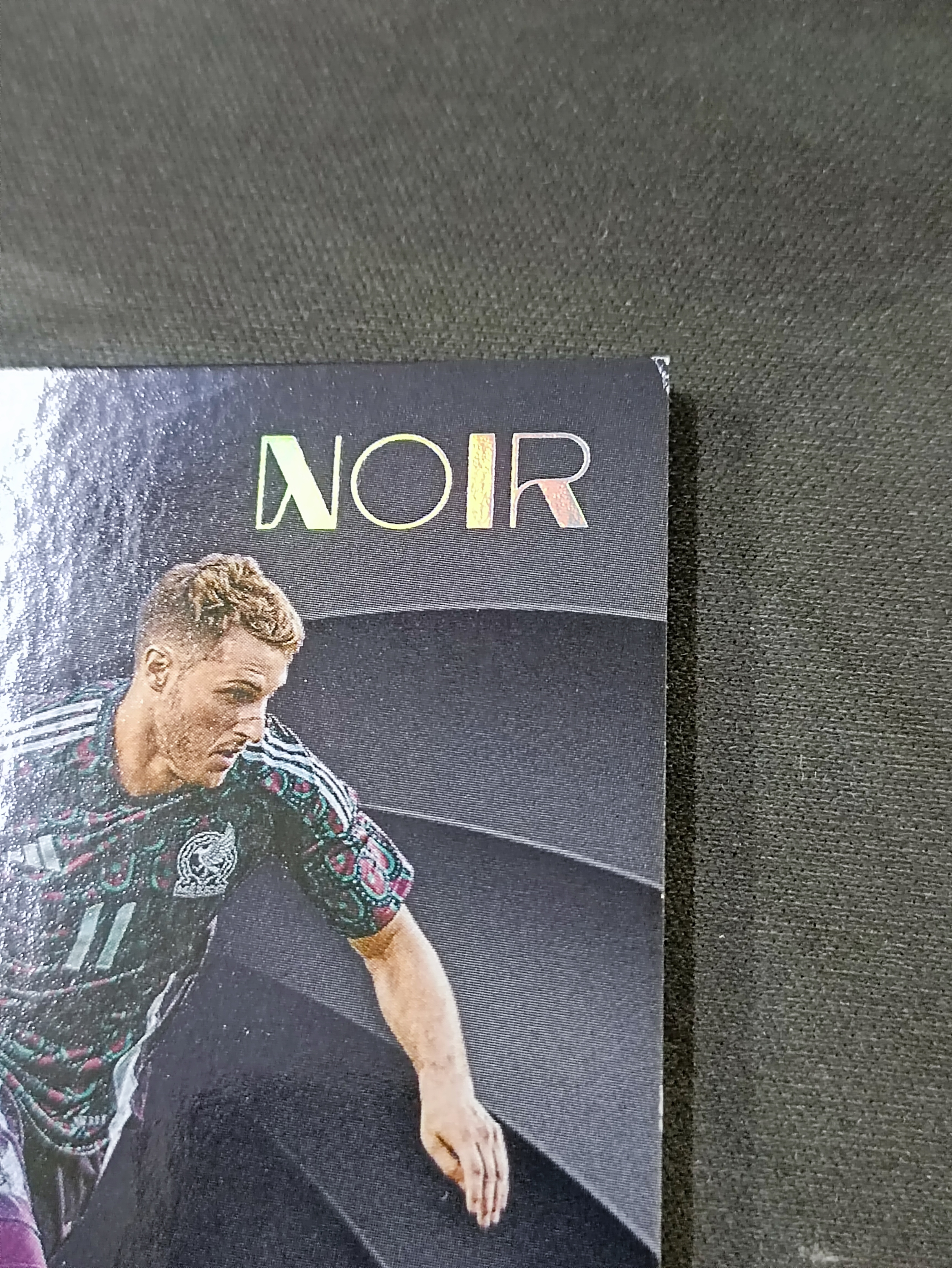2024-25 Panini Noir Santiago Gimenez 圣地亚哥 希门尼斯 限量26/49编 Base 银平行 墨西哥 AC米兰 足球(品见大图小瑕)《苏州卡通》J【89】