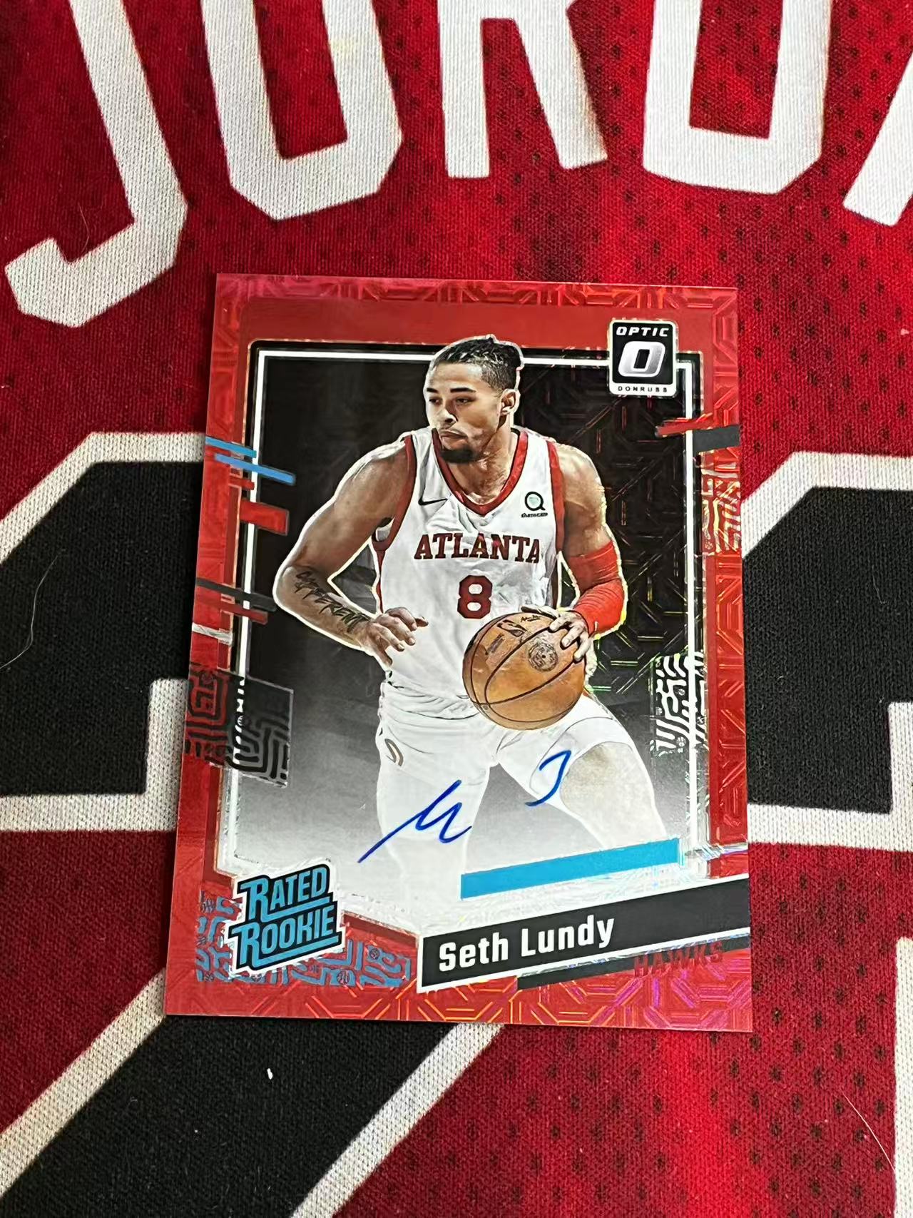 【接寄拍】2023-24 PANINI DONRUSS OPTIC 杜蕾斯系列 老鹰 新秀RC 塞斯伦迪 签字卡 卡签 红MOJO折 折射 专收凑套必【烂臭嘴拍卖】