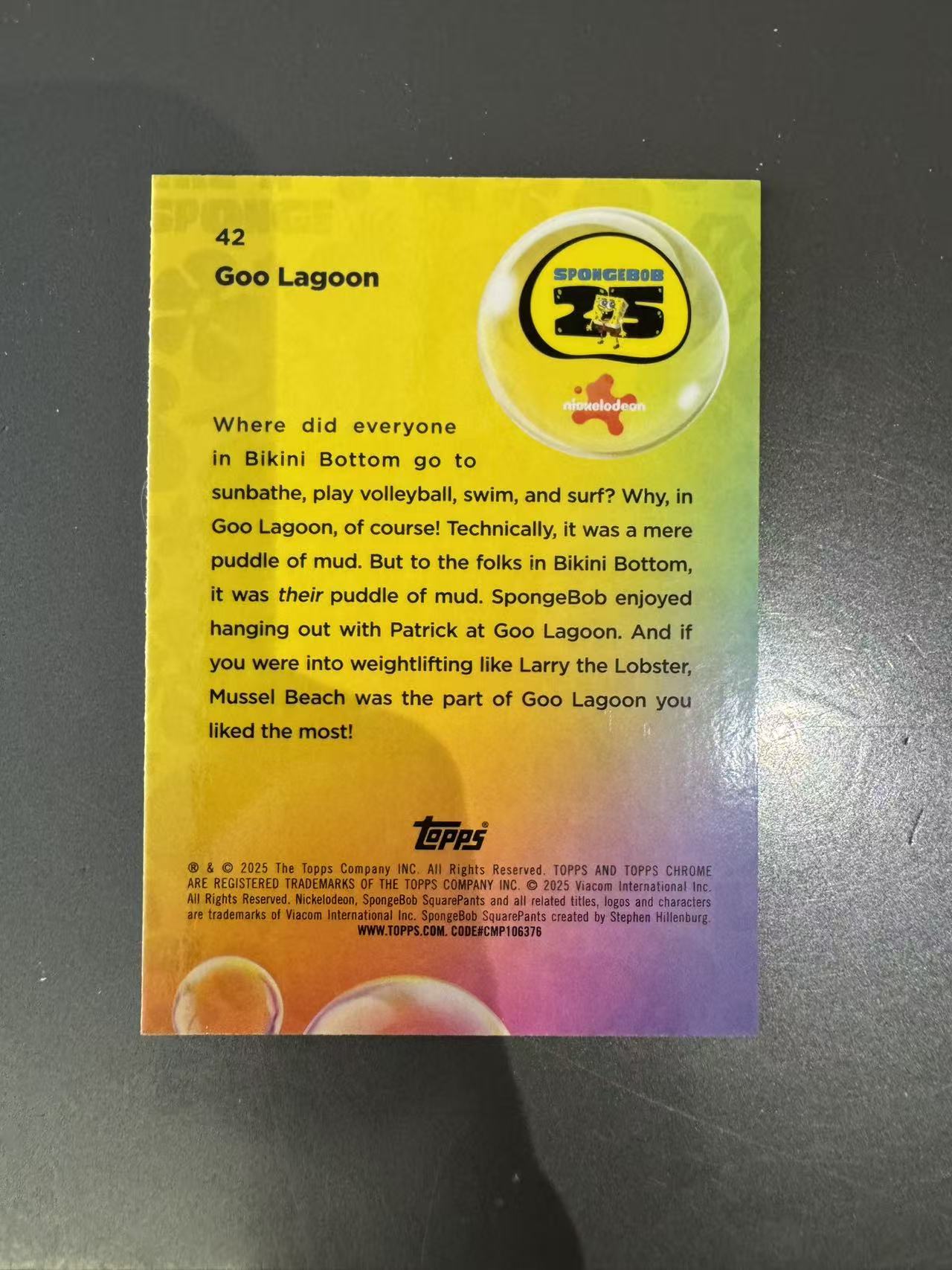 2025 Topps Chrome SpongeBob 25th 海绵宝宝 25周年 Goo Lagoon 酷乐湖 指示牌 蓝泡泡折 /99编 选图精美 卡品如图 收藏凑套
