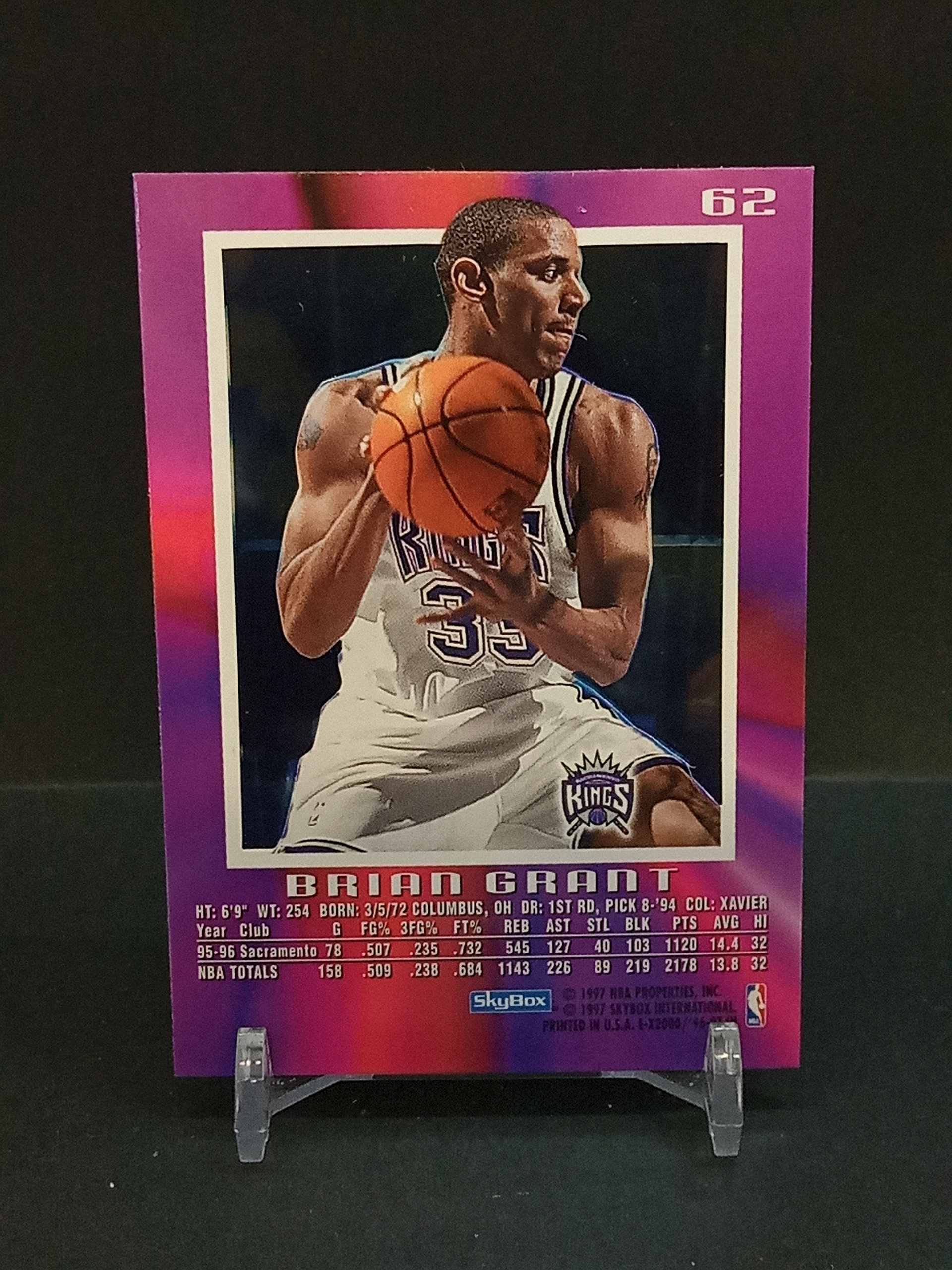 【DC拍卖】9.29小科比(微瑕)`1996-97 Skybox E-X2000 #62 Brian Grant 布莱恩格兰特 萨克拉门托国王 紫粉渐变胶片折射老球星卡`