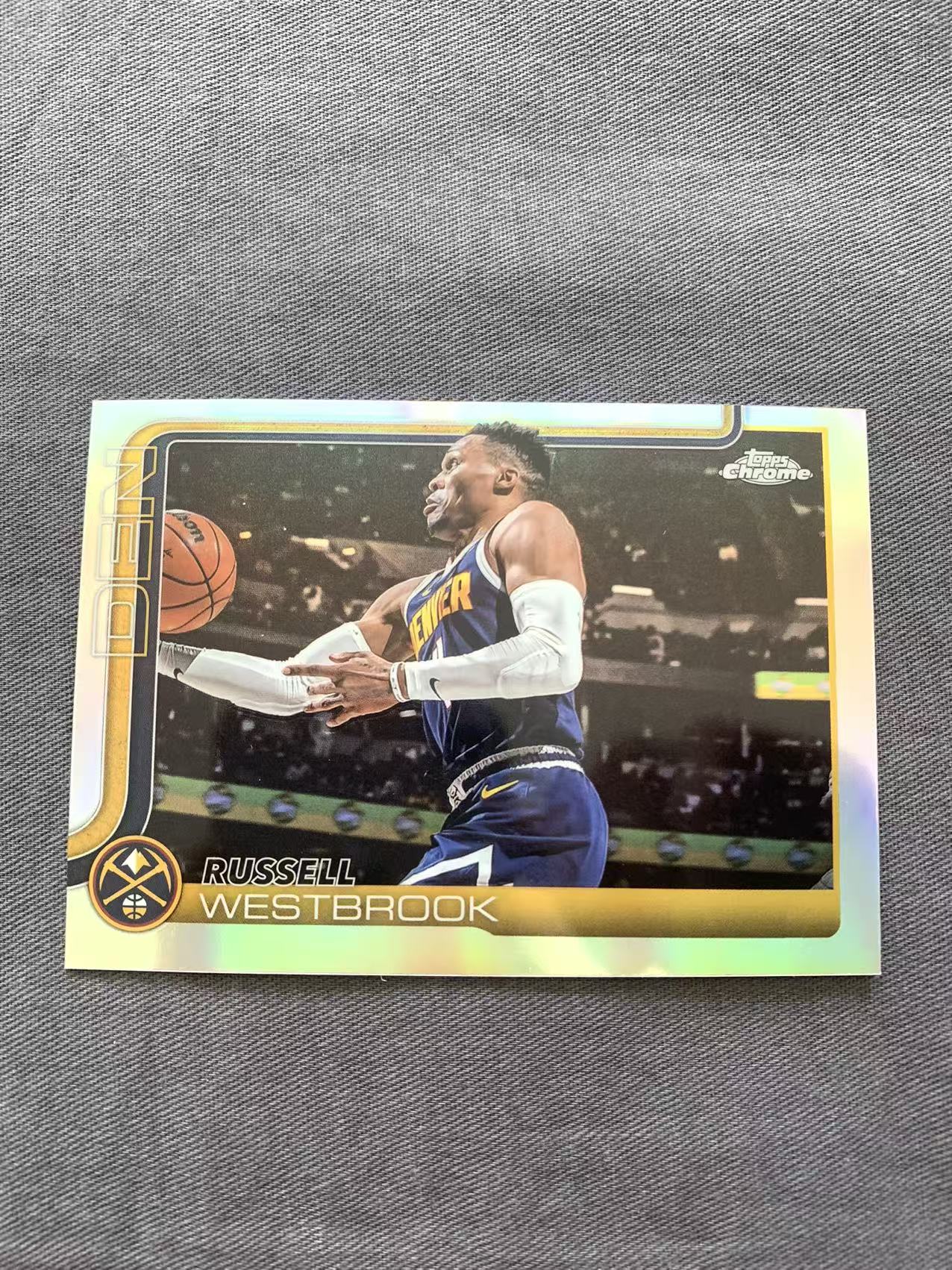 2025-26 Topps Chrome Russell Westbrook TC 掘金 威少 威斯布鲁克 正折 折射卡 印角见图 收藏必备 银折 戴戴