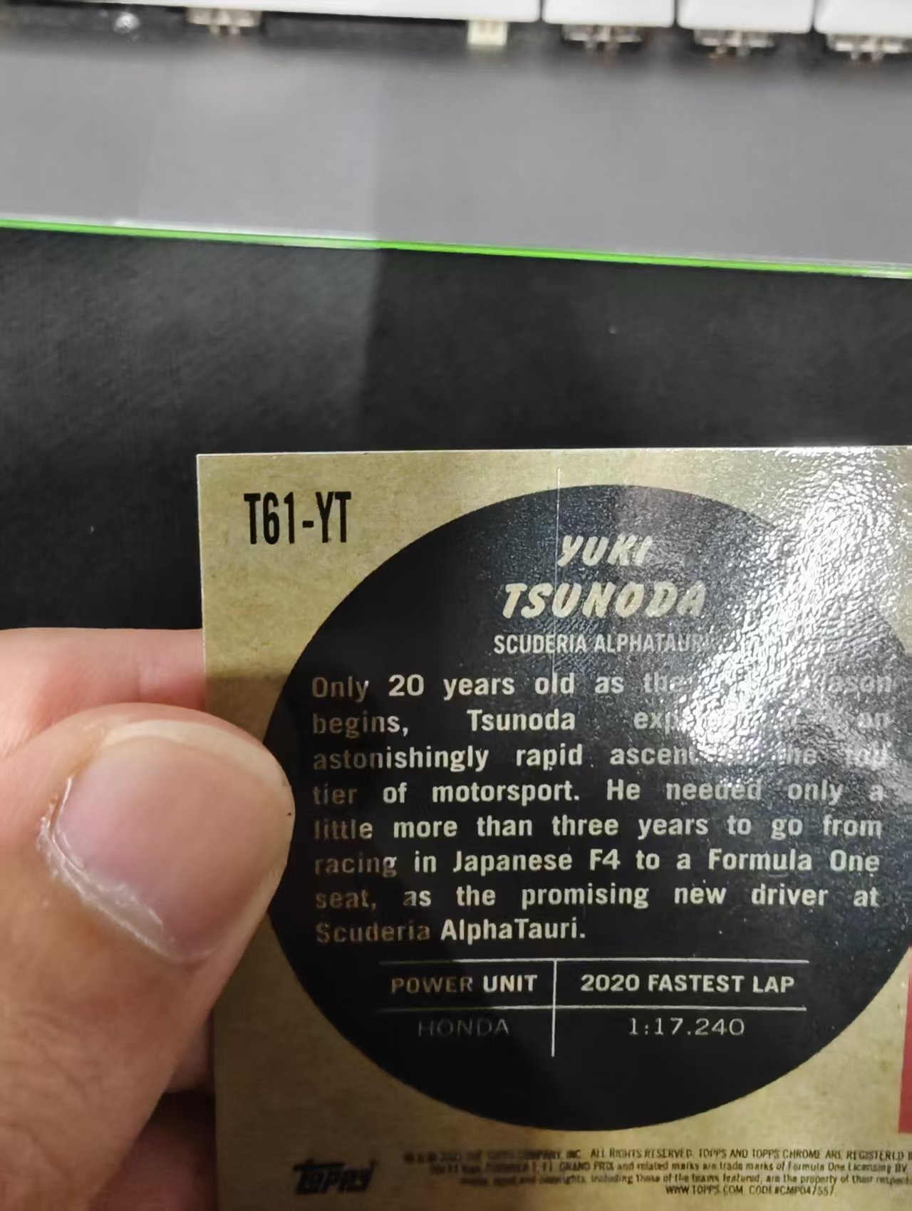 2021 Topps Chrome Yuki Tsunoda RC F1 方程式赛车 红牛二队 角田裕毅 新秀 银折 F1 划痕 边角瑕疵 #YT