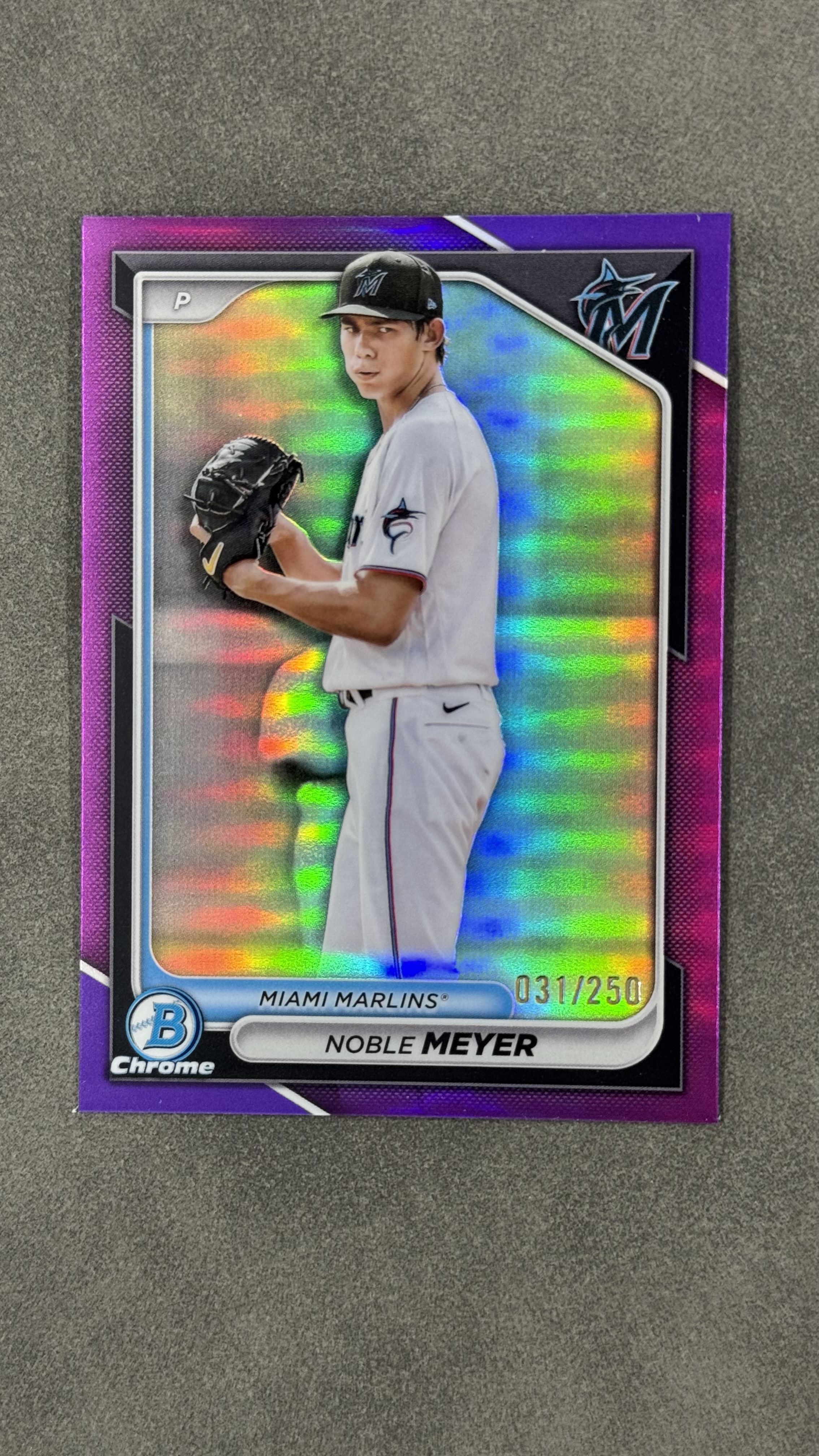 2024 Topps Bowman Noble Meyer #BDC-38 迈阿密马林鱼队 诺布尔・迈耶 投手 2023年第一轮第 10 顺位 紫色折射 限量/250编 即将登板大联盟 未来可期