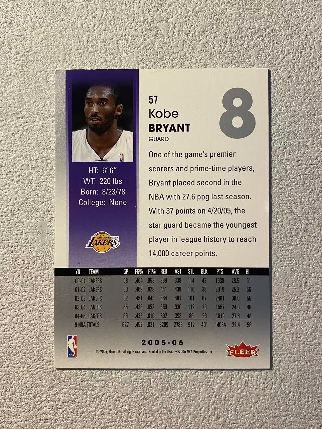 2005 Fleer Fleer Kobe Bryant 湖人 科比 布莱恩特 特卡 选图精美 经典老特 收藏必备