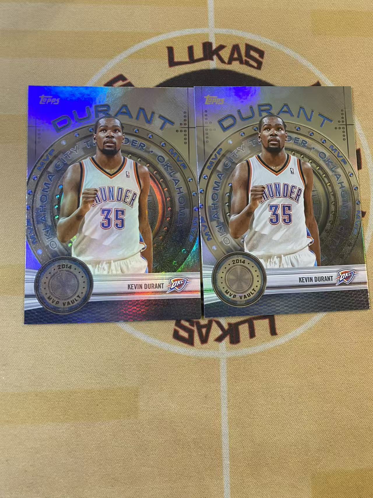 撸卡厮 2025 Topps 杜兰特 mvp 奖杯年 2张 银折 打包(za)