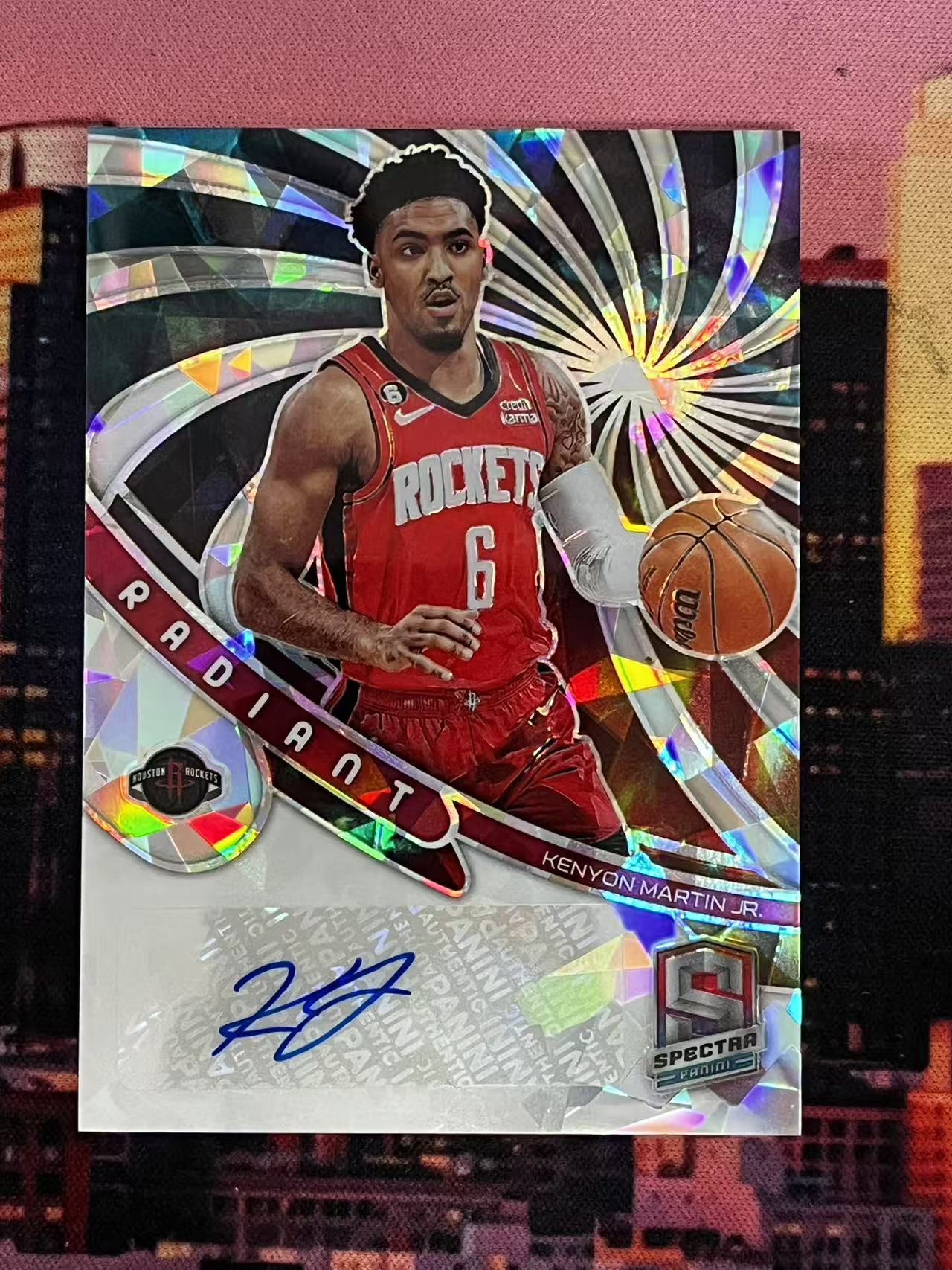 【接寄拍】2022-23 PANINI SPECTRA 光谱系列 火箭 小肯扬马丁 49编 签字卡 RADIANT签 碎冰折 折射 专收凑套必备【烂臭嘴拍卖】