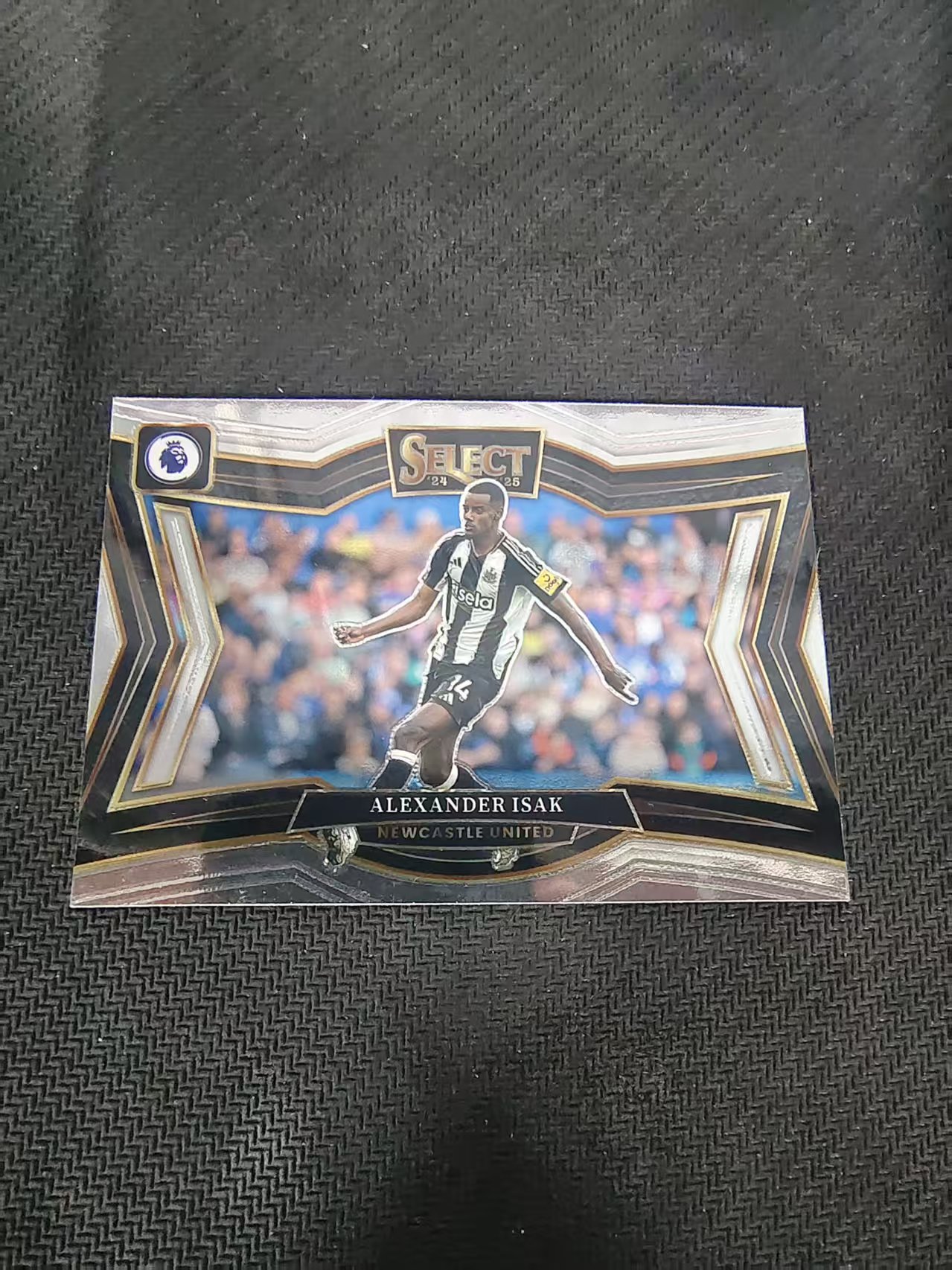 【可合并,不累计】2024-25 Panini Select ALEXANDER ISAK 纽卡斯尔联 利物浦 亚历山大 伊萨克 英超 三级 划痕 边角瑕疵 #233