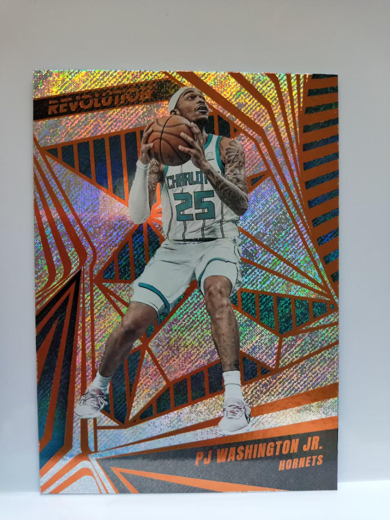 2023-24 Panini Revolution PJ Washington Jr. 华盛顿 黄蜂  折射 篮球 革命 卡品如图 E035D