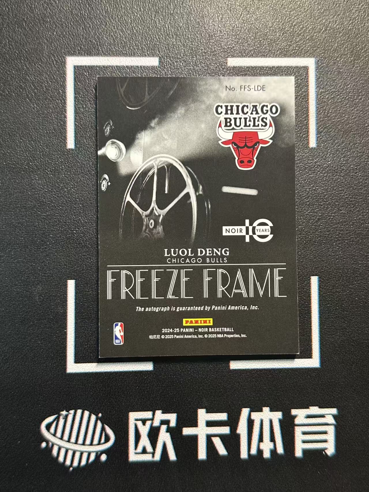 2024-25 Panini Noir Luol Deng 【欧卡体育】诺尔 卢尔 邓 签字 卡签 99编 定格签 电影胶片签 公牛 卡品如图(720)