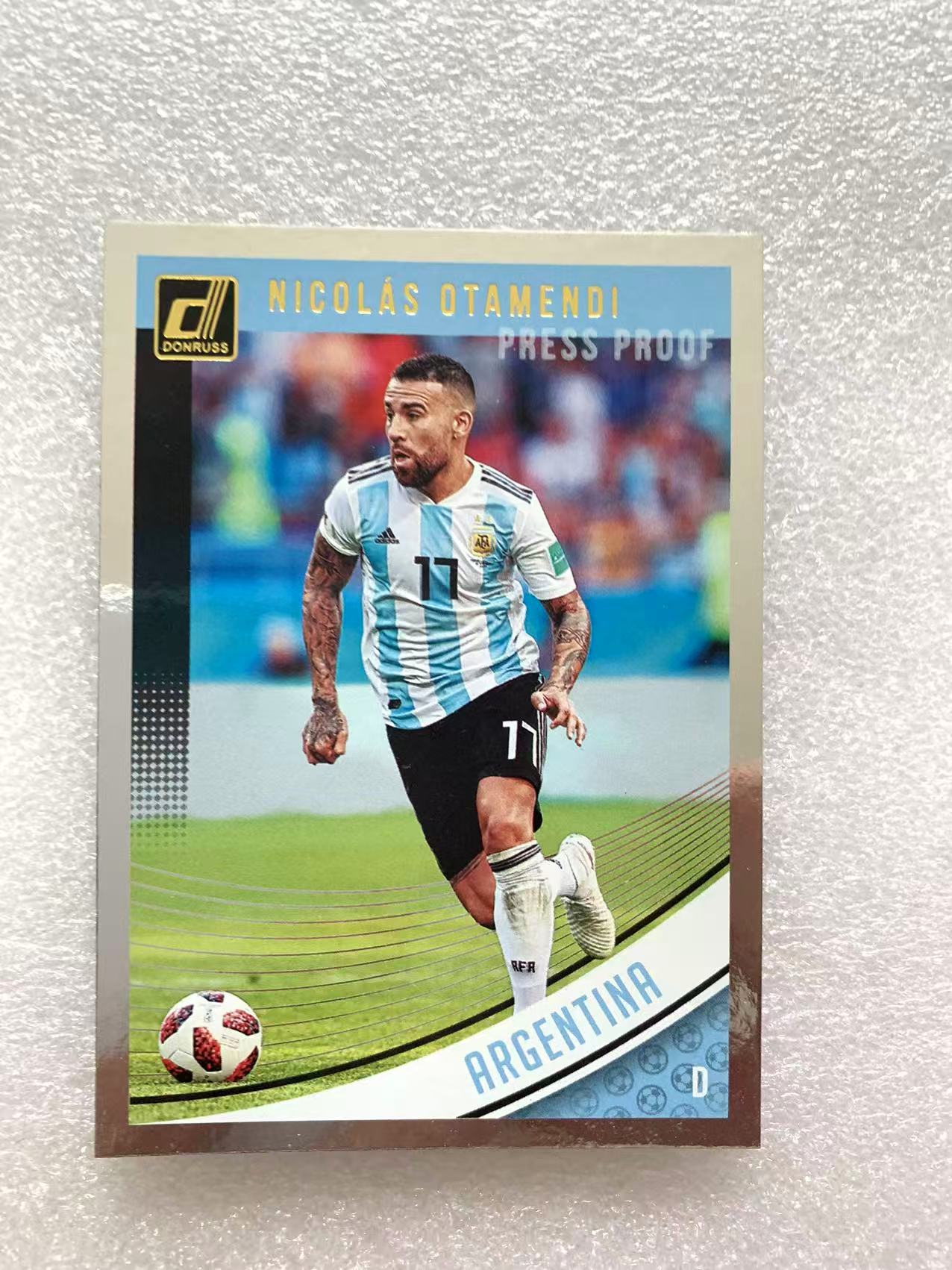 2018-19 Panini Donruss Nicolás Otamendi 奥塔门迪 阿根廷 杜蕾斯 银折 实卡精美 收藏必备 卡品如