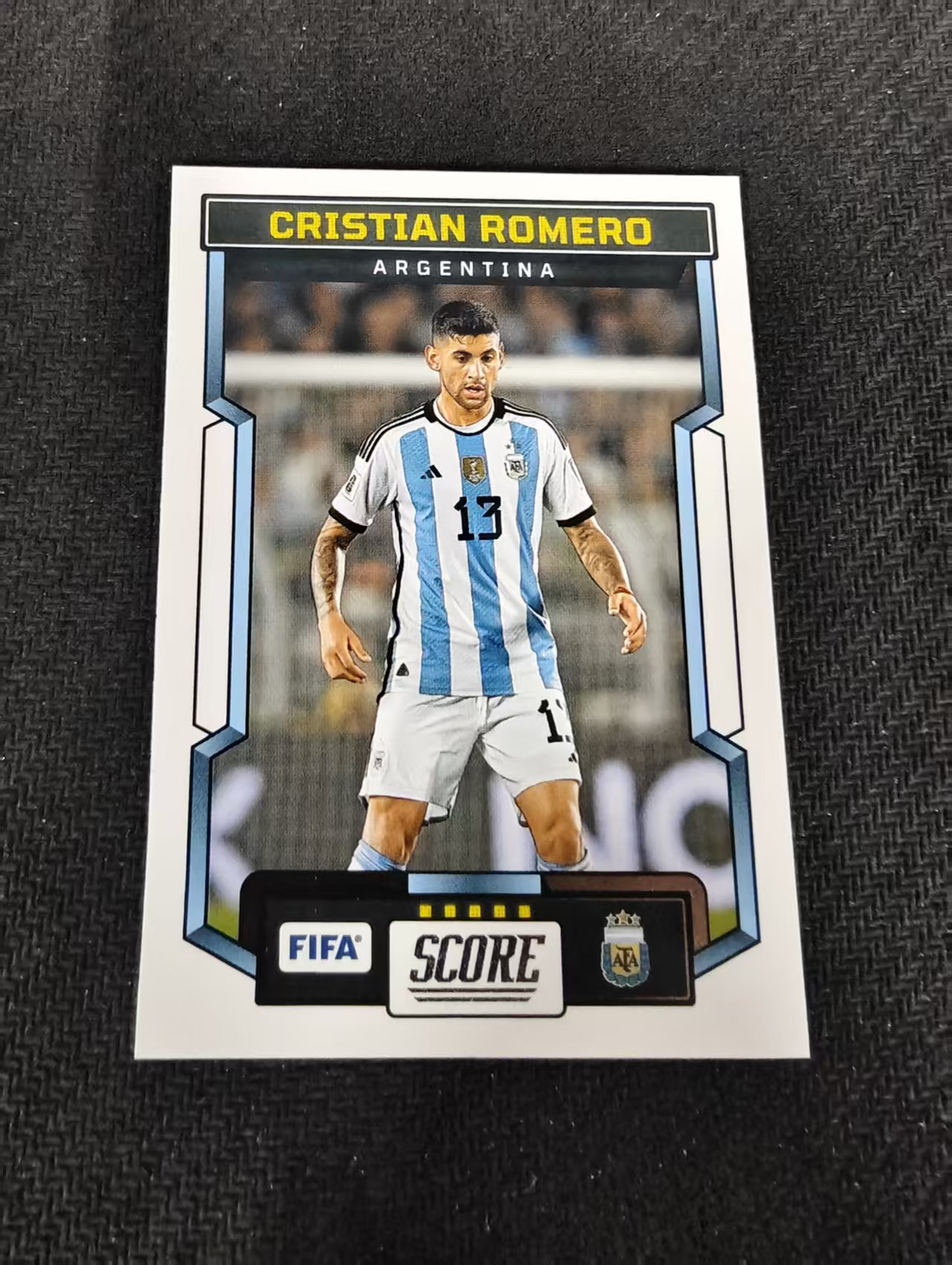 【可合并,不累计】2023-24 Panini Score CRISTIAN ROMERO 克里斯蒂安 罗梅罗 热刺 阿根廷 FIFA 划痕 边角瑕疵 #3
