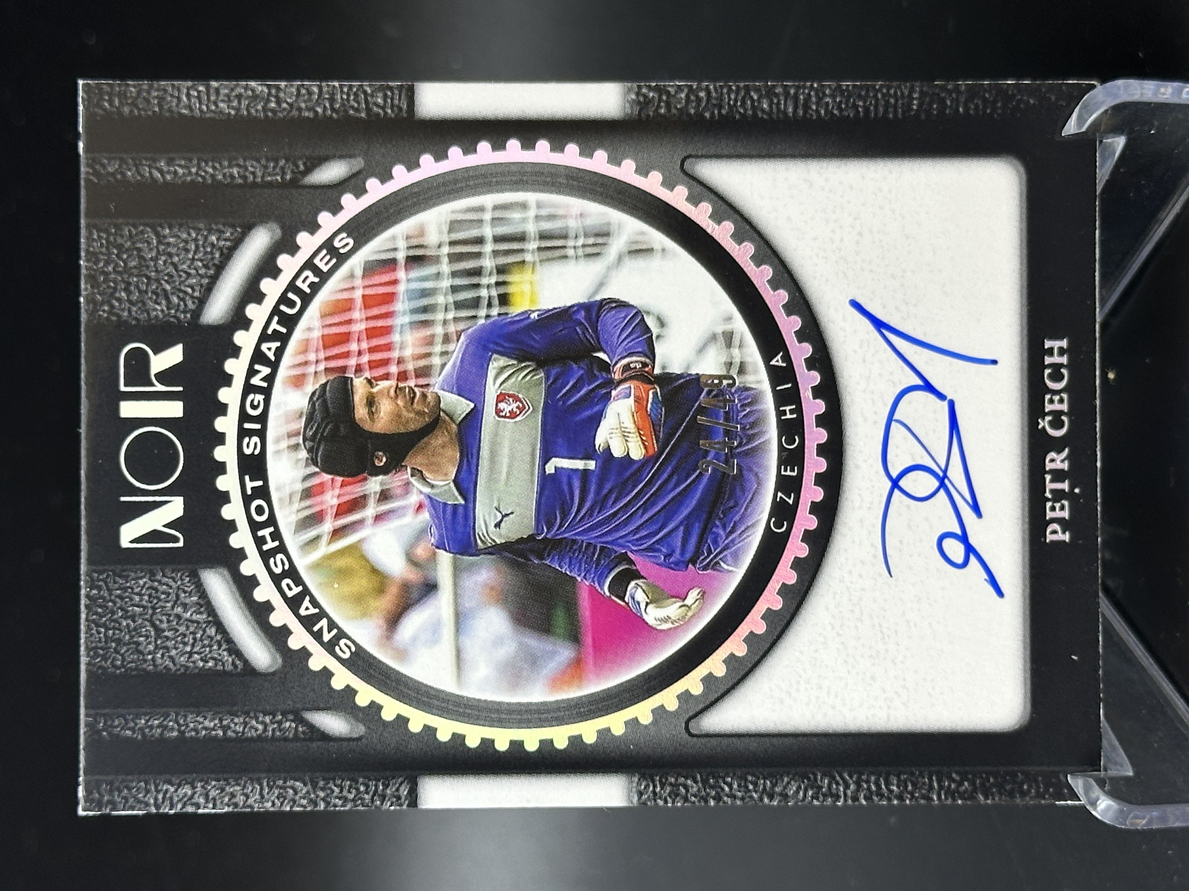 2024-25 Panini Noir petr cech 【小黄拍卖】诺尔 切赫 切尔西 阿森纳 捷克 签字 卡签 24/49编 瑕疵如图「cese」