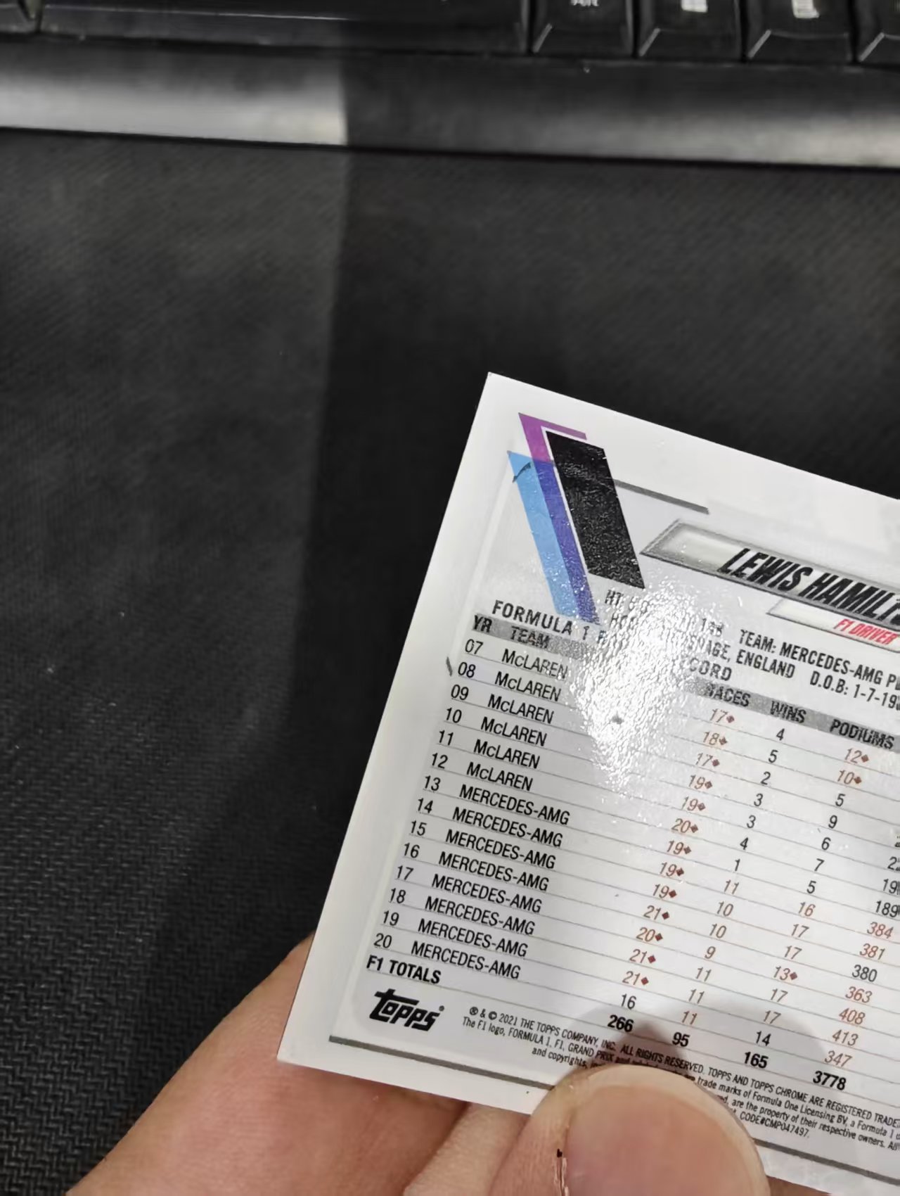 【可合并,不累计】2021 Topps Chrome Lewis Hamilton F1 梅赛德斯奔驰车队 刘易斯 汉密尔顿 划痕 坑印 边角瑕疵 #1