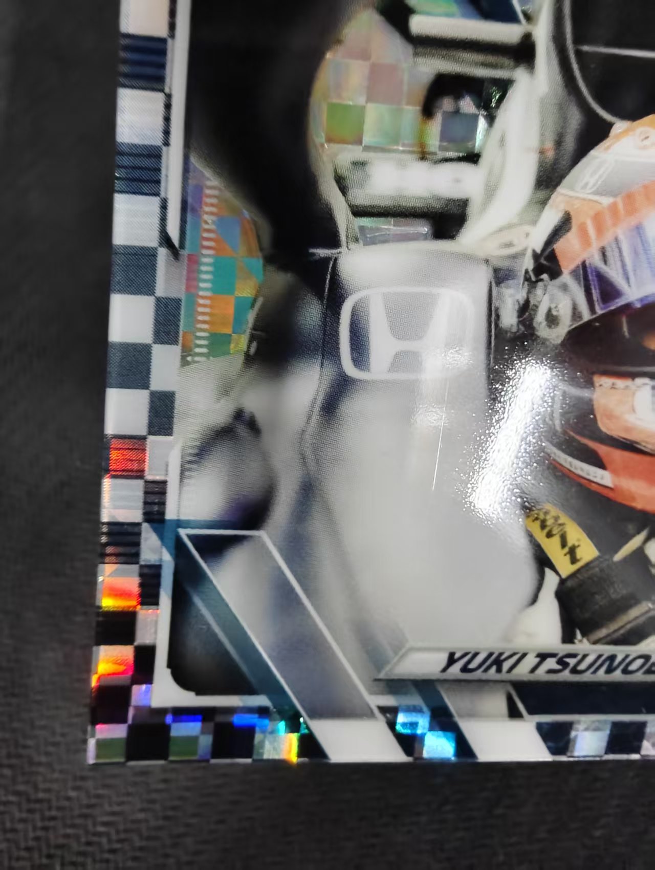 【汽水拍卖】2021 Topps Chrome Yuki Tsunoda RC F1 方程式赛车 红牛二队 角田裕毅 新秀 棋盘折 格子折 划痕 边角瑕疵 #37