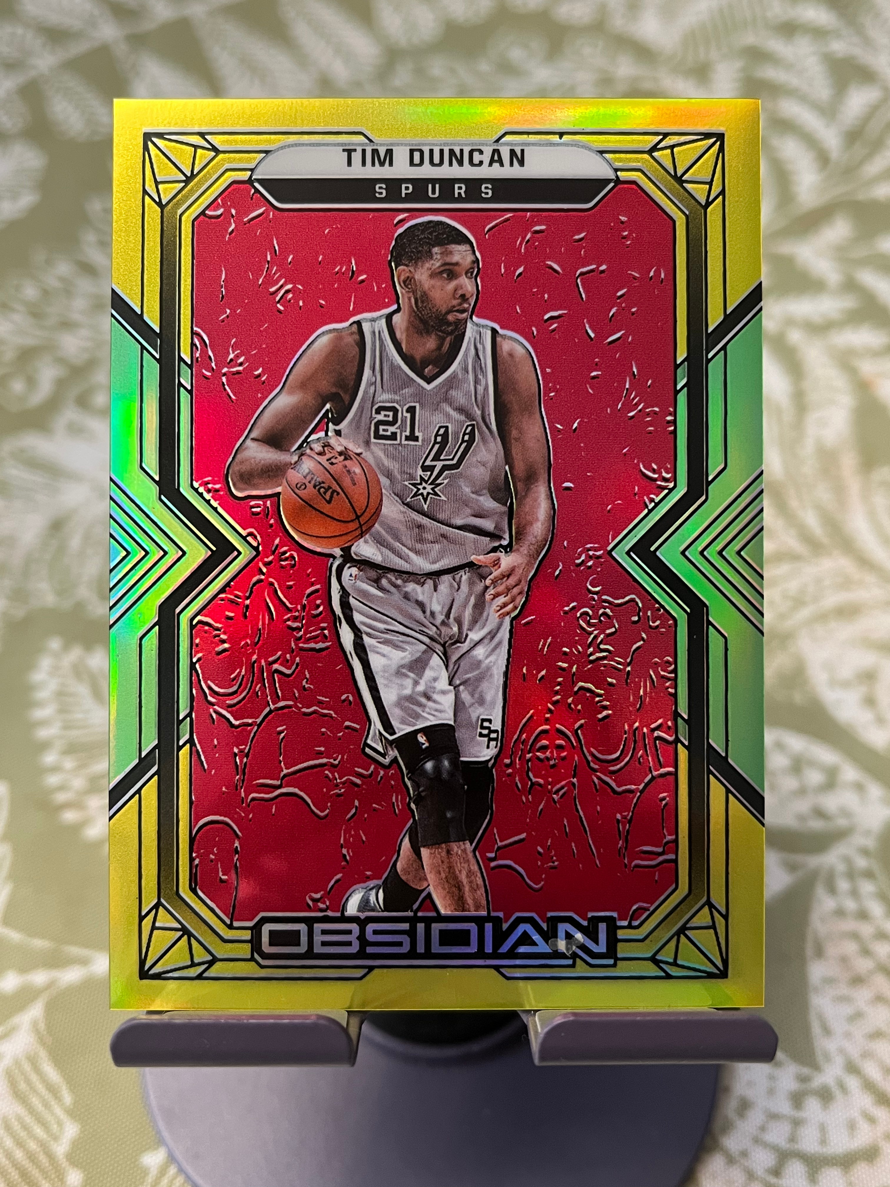2021-22 Panini Obsidian Tim Duncan 蒂姆 邓肯 石佛 马刺【带编 93/99 折射 银折 黄平行 黑曜石系列】【边角瑕疵如图 介意勿拍】#1156