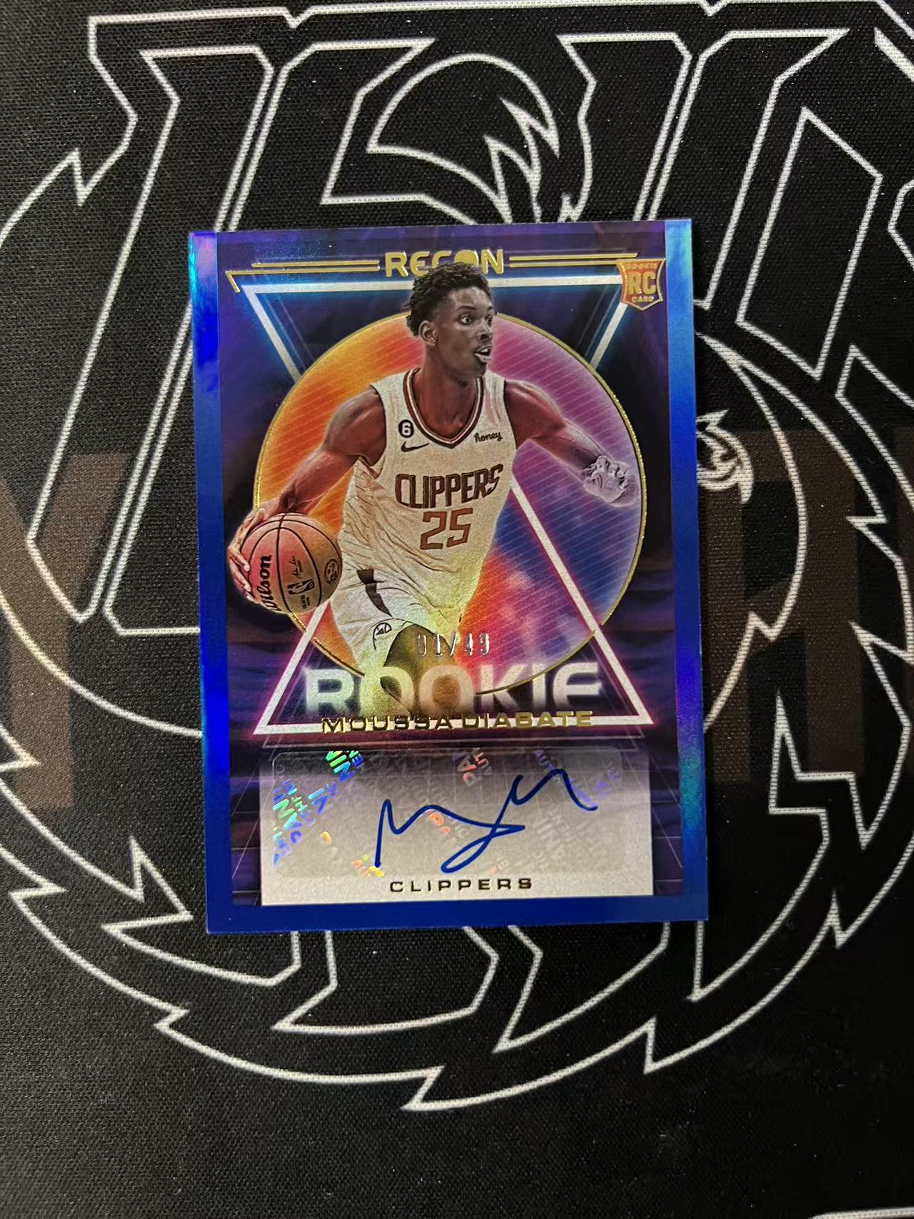 2022-23 Panini Recon Moussa Diabate RC 【UTF球星卡】fr4 穆萨 迪亚巴特 快船 新秀 1/49编 首编 签字 黄蜂中锋 通行卡品