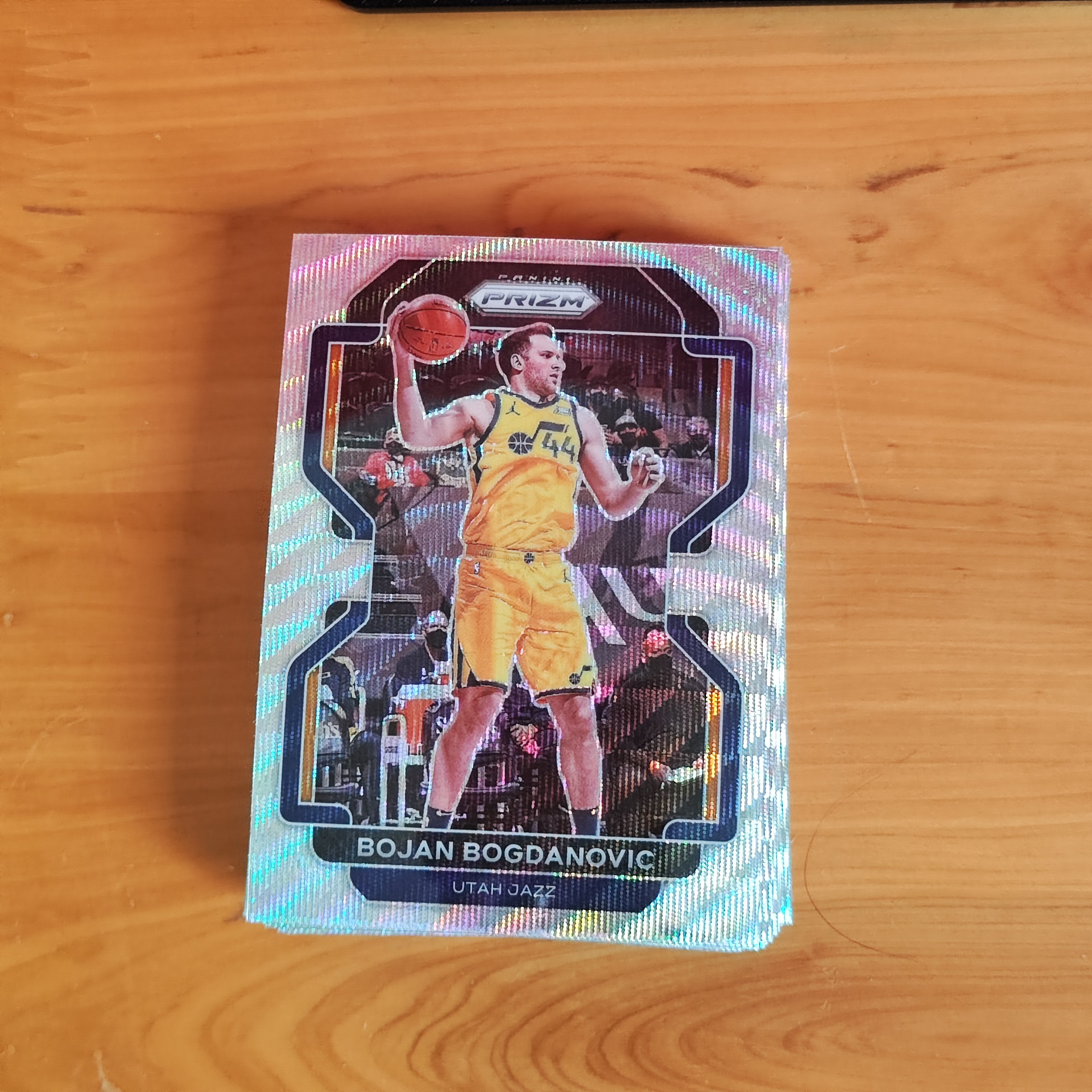 2021-22 Panini Prizm Bojan Bogdanovic 银波纹折 博扬达诺维奇 卡品如图 A08
